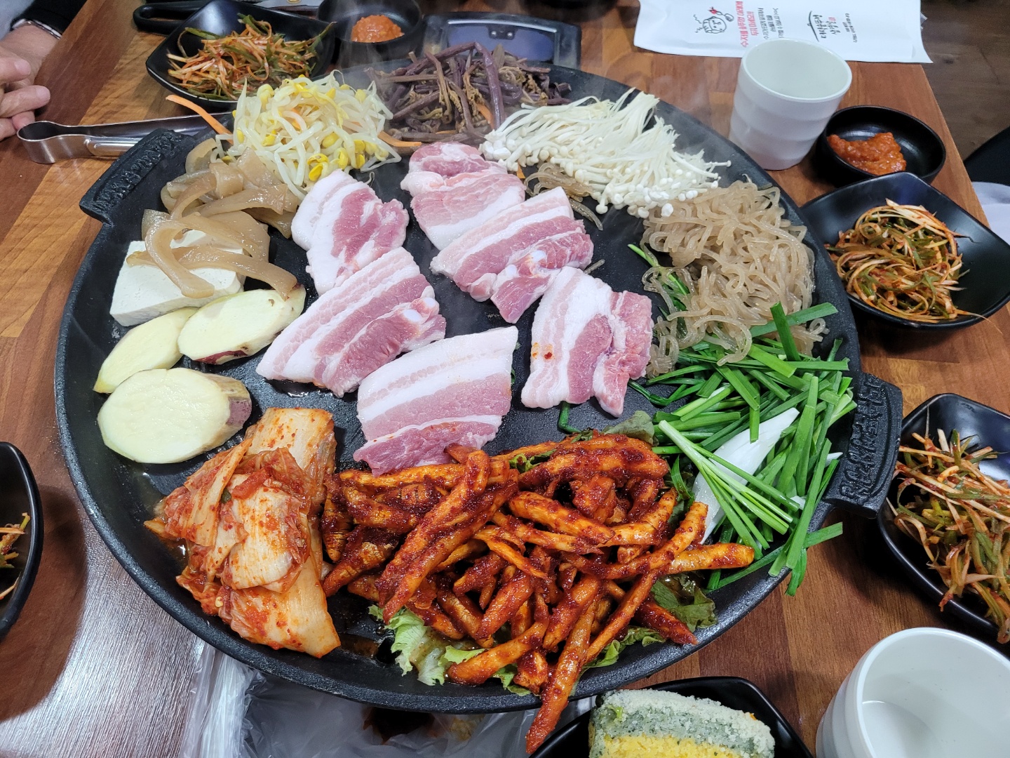 더덕솥뚜껑삼겹살 가경점