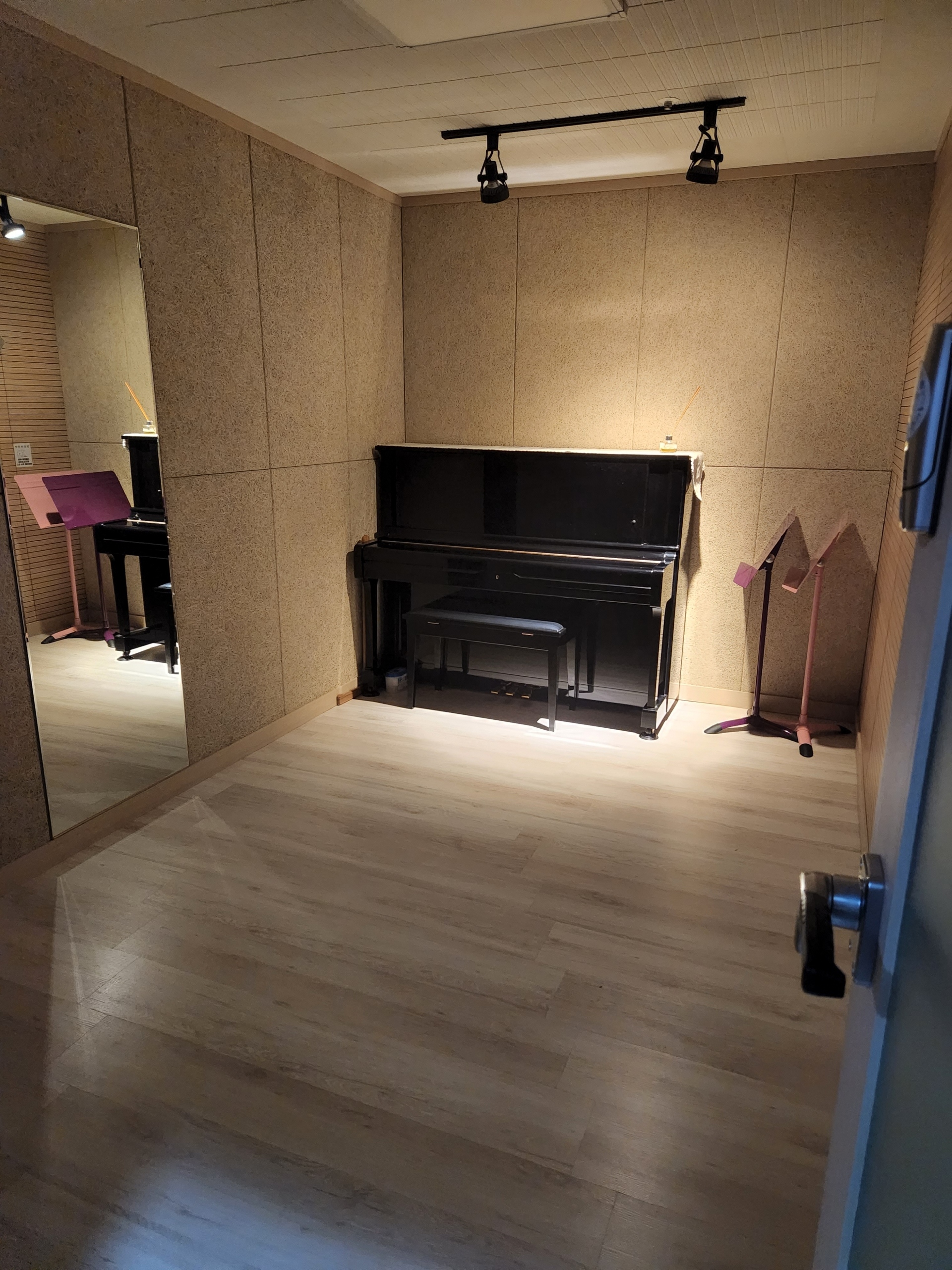 1번째 스튜디오 사진