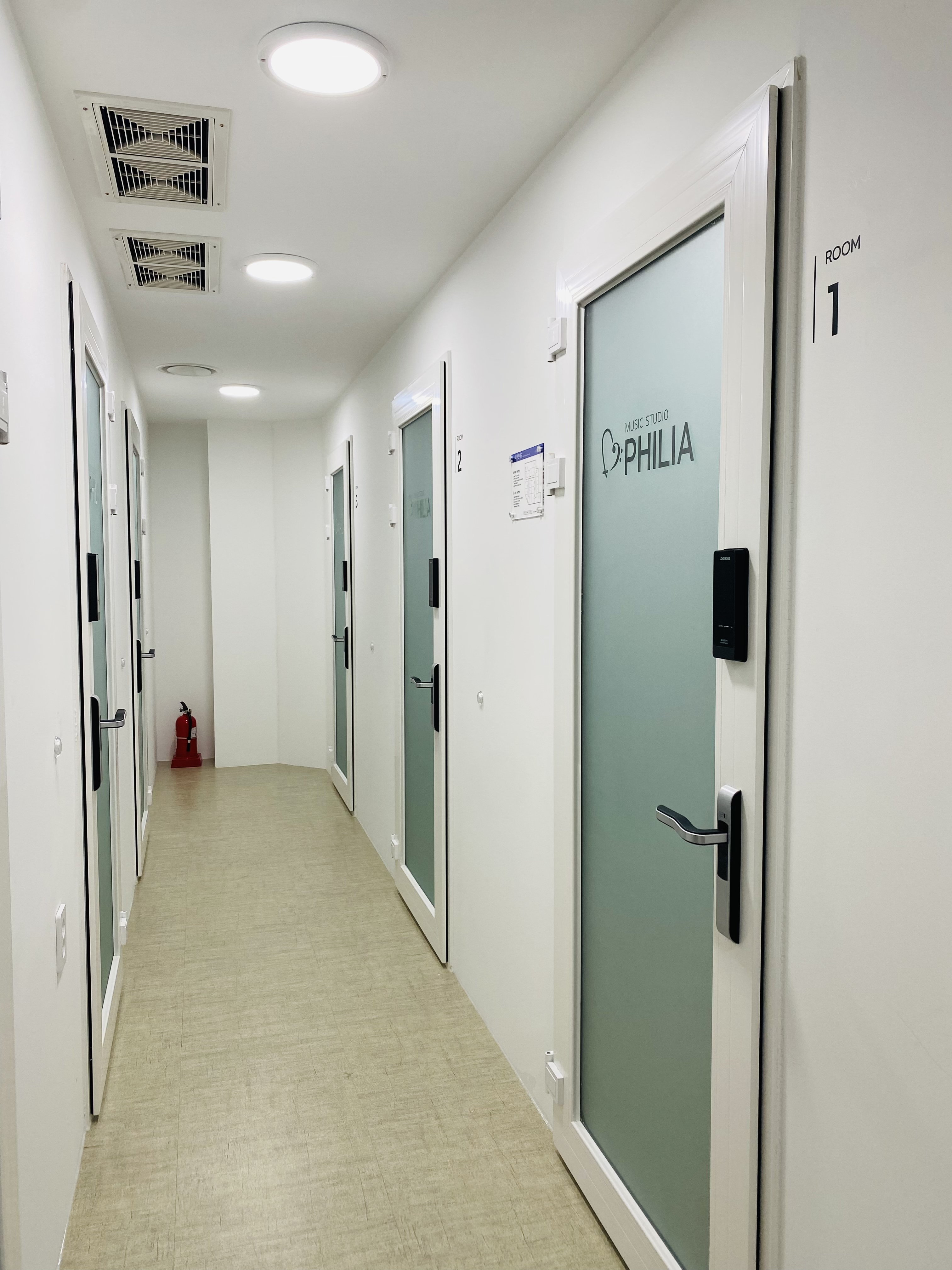 4번째 스튜디오 사진