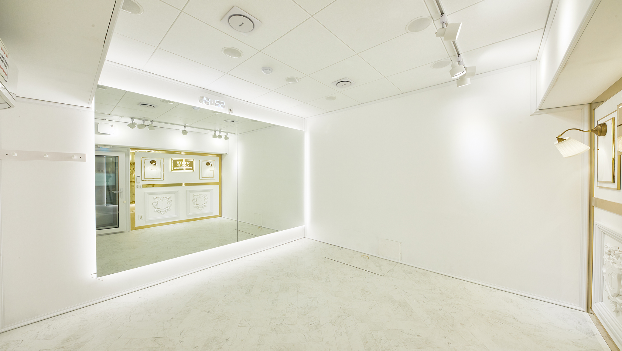 3번째 스튜디오 사진