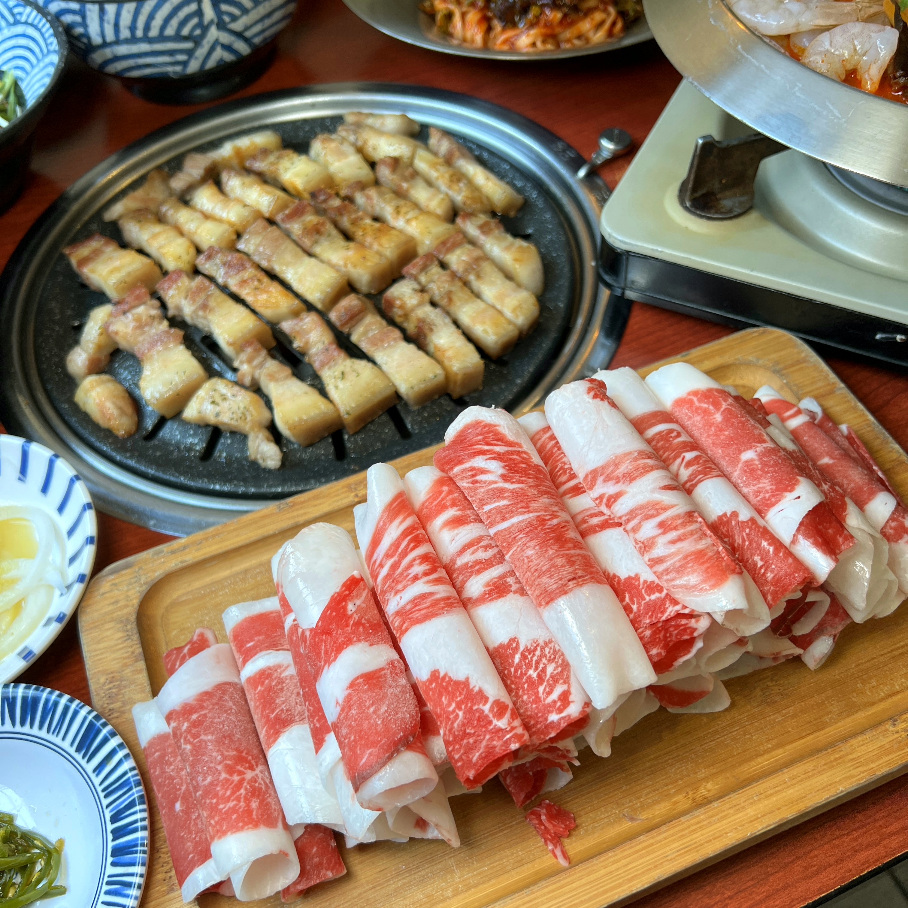 욱이네불타는조개구이&전골 본점 2