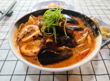얼큰갈비짬뽕