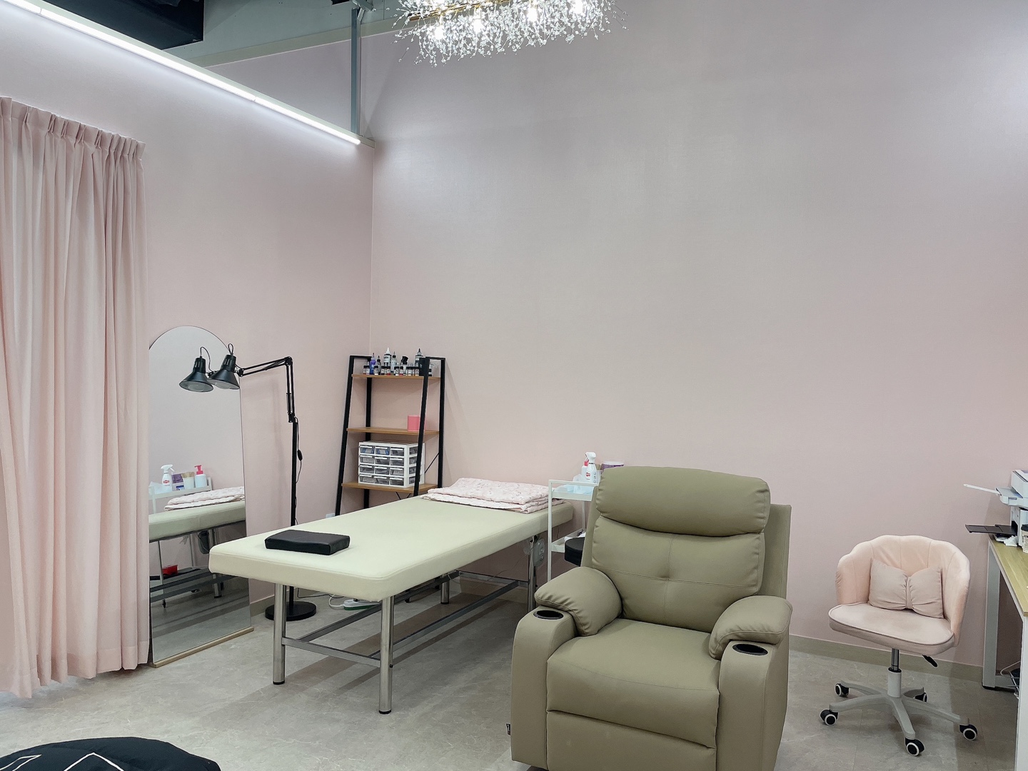 퀸뷰티 퀸도트 샵 아카데미