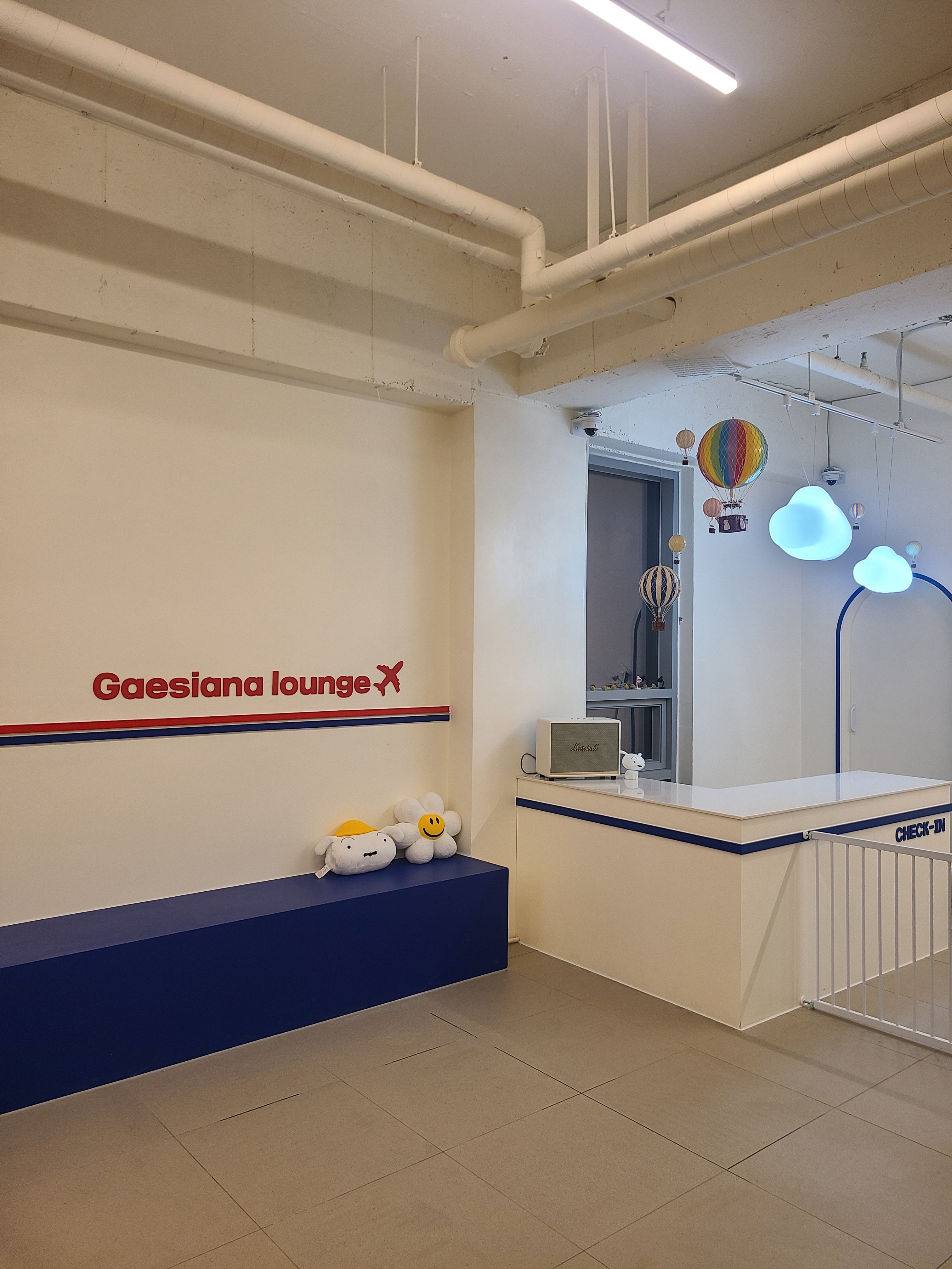 플라이투더뭉 애견유치원&애견호텔&애견미용&돌봄 대표 이미지