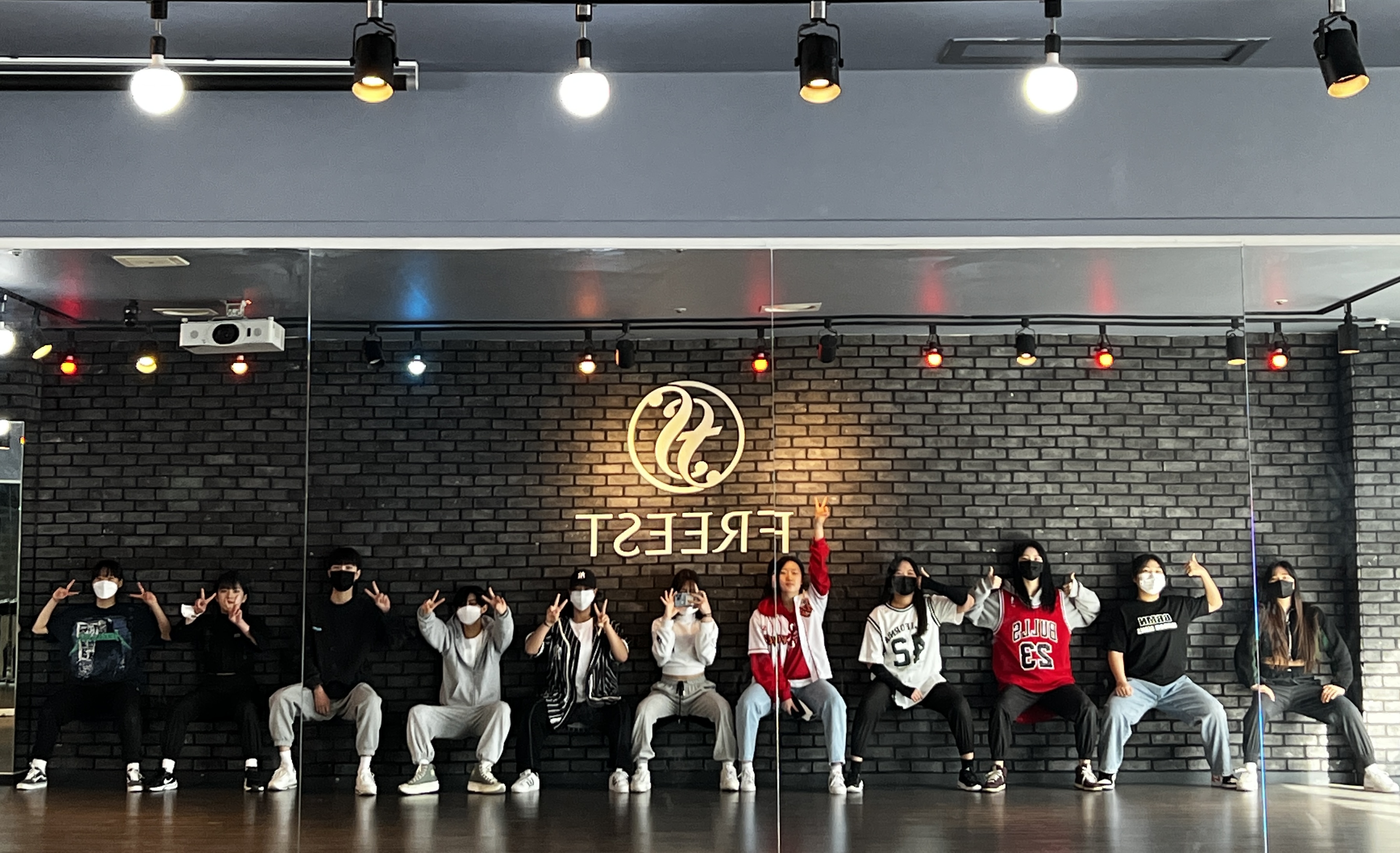 프리스트댄스학원