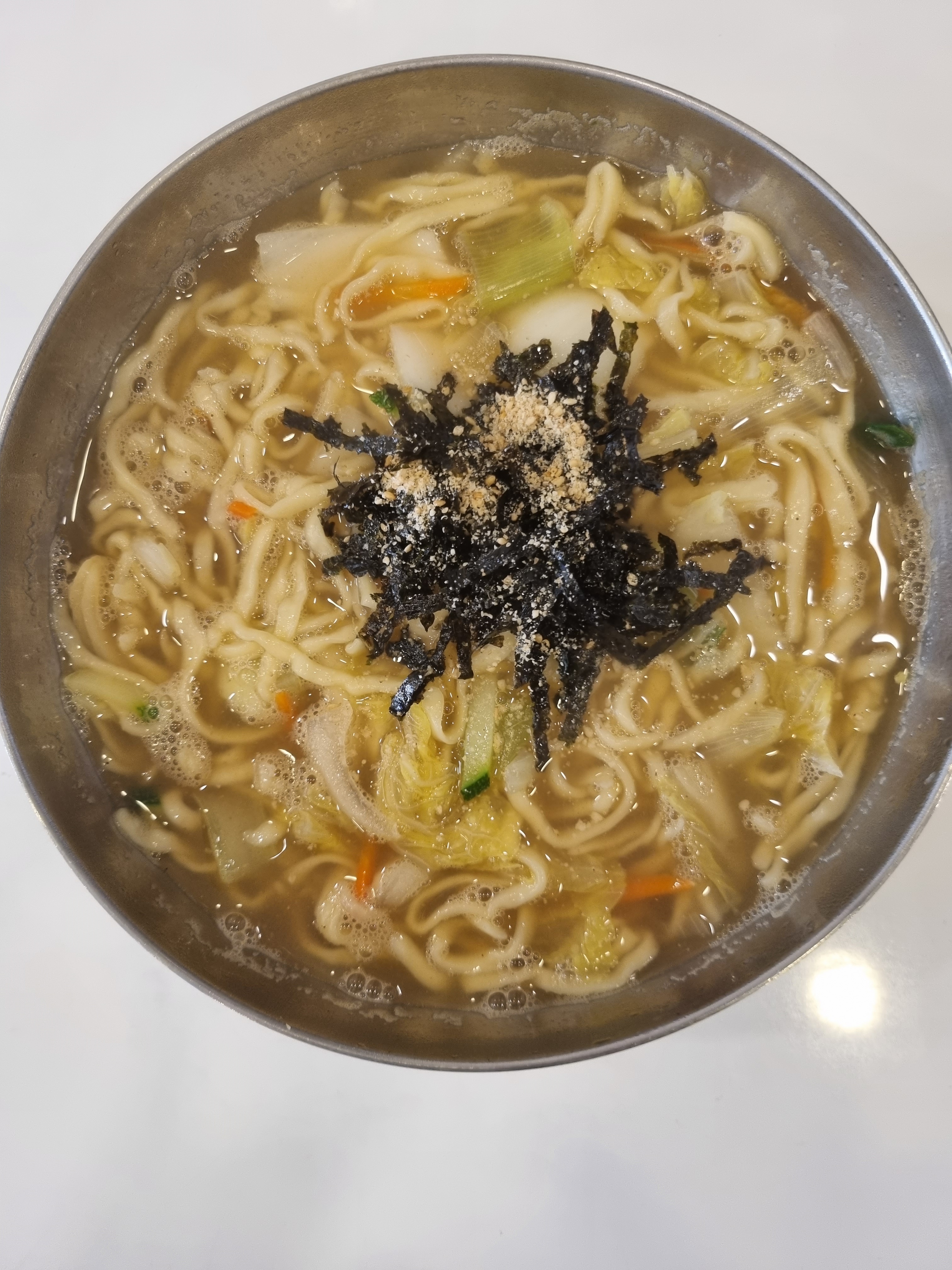 깜상알밥국시