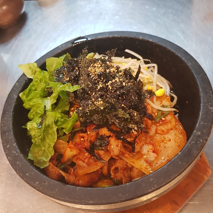 깜상알밥국시