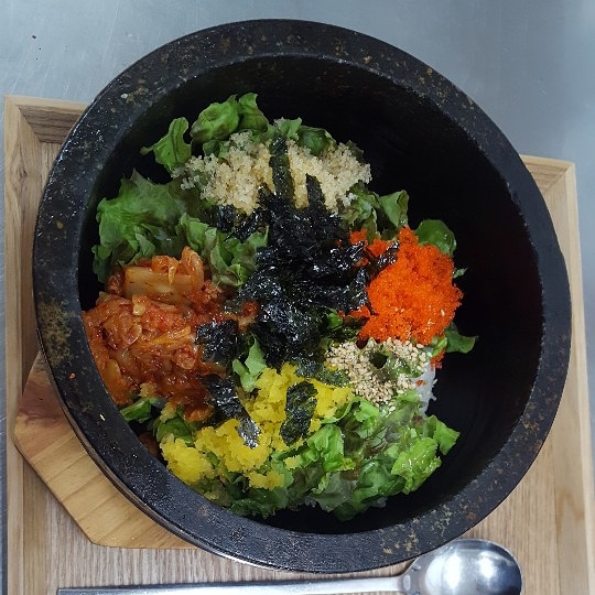 깜상알밥국시