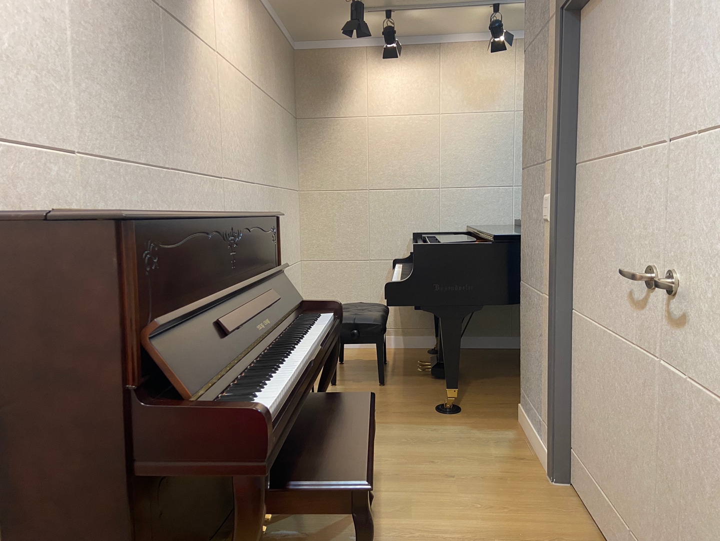 1번째 스튜디오 사진