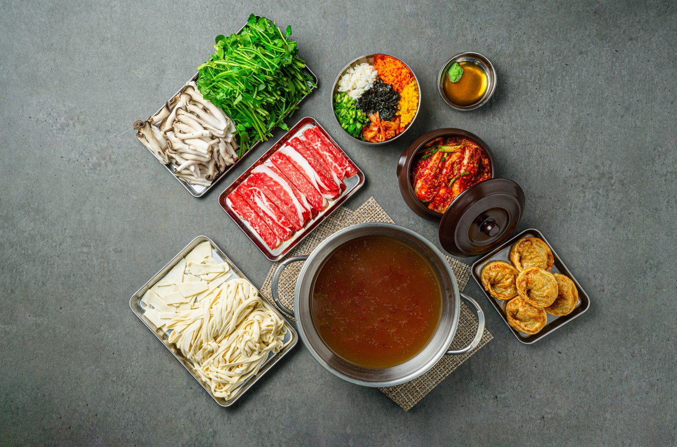 효동 얼큰 샤브 손 칼국수