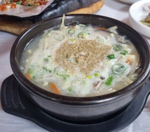 일출식당