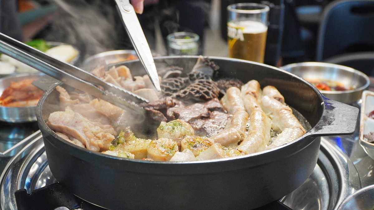 한누리한우곱창 신중동점