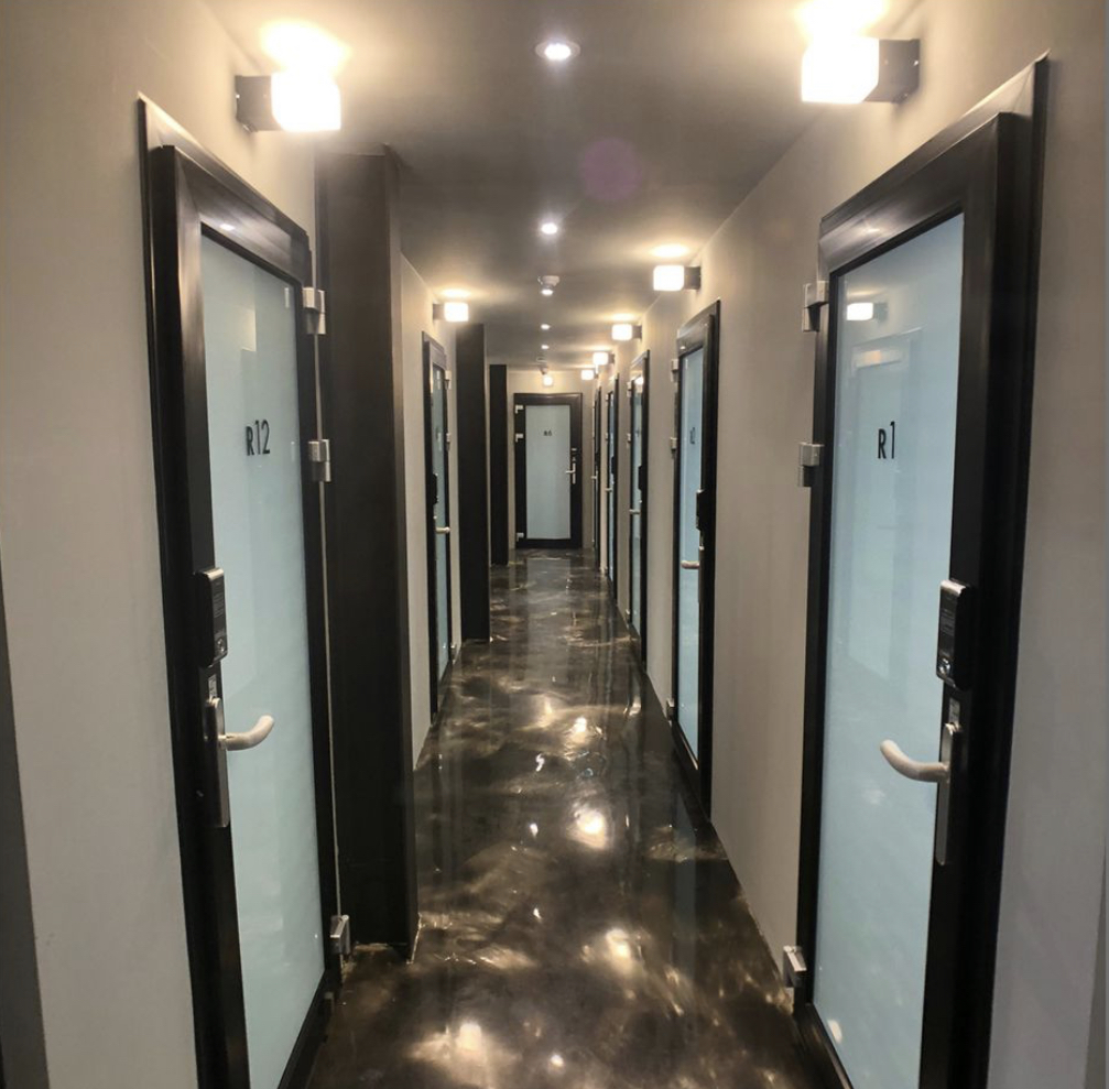 1번째 스튜디오 사진