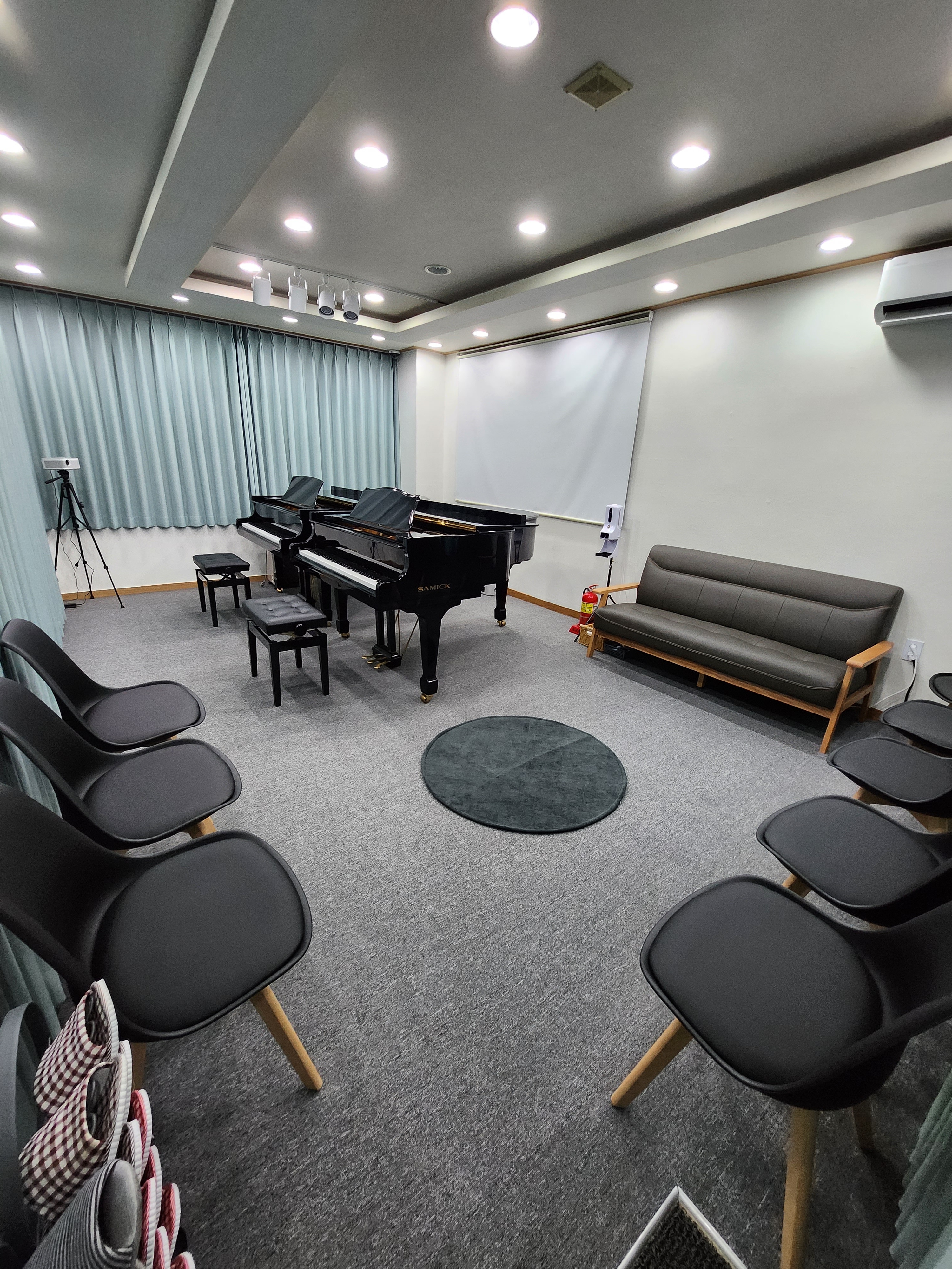 1번째 스튜디오 사진