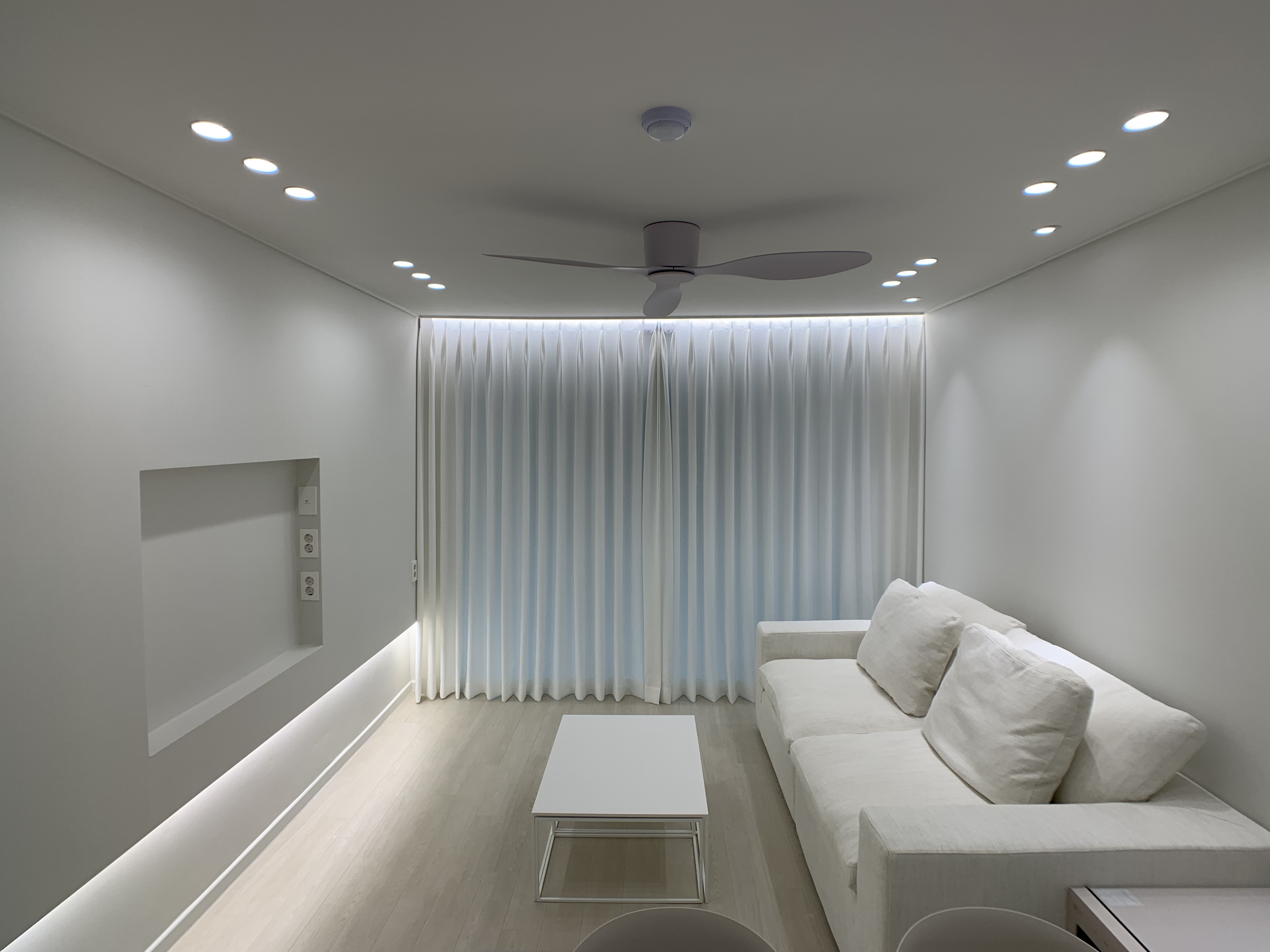 화이트인테리어 대표 이미지