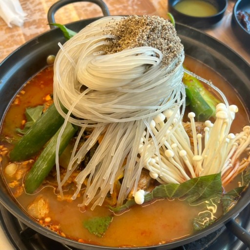 큰집명가돌솥감자탕