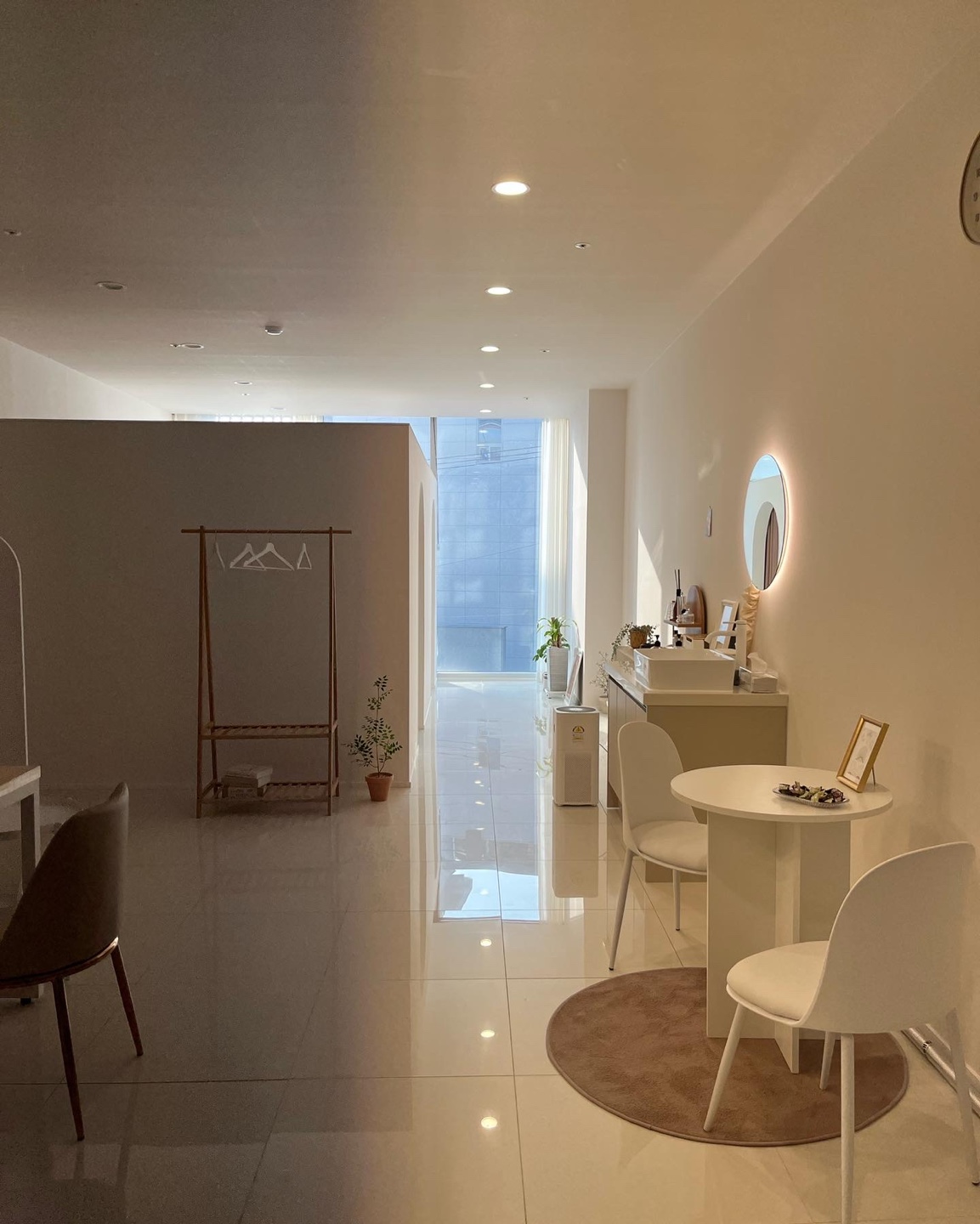 네일브로우 대표 이미지