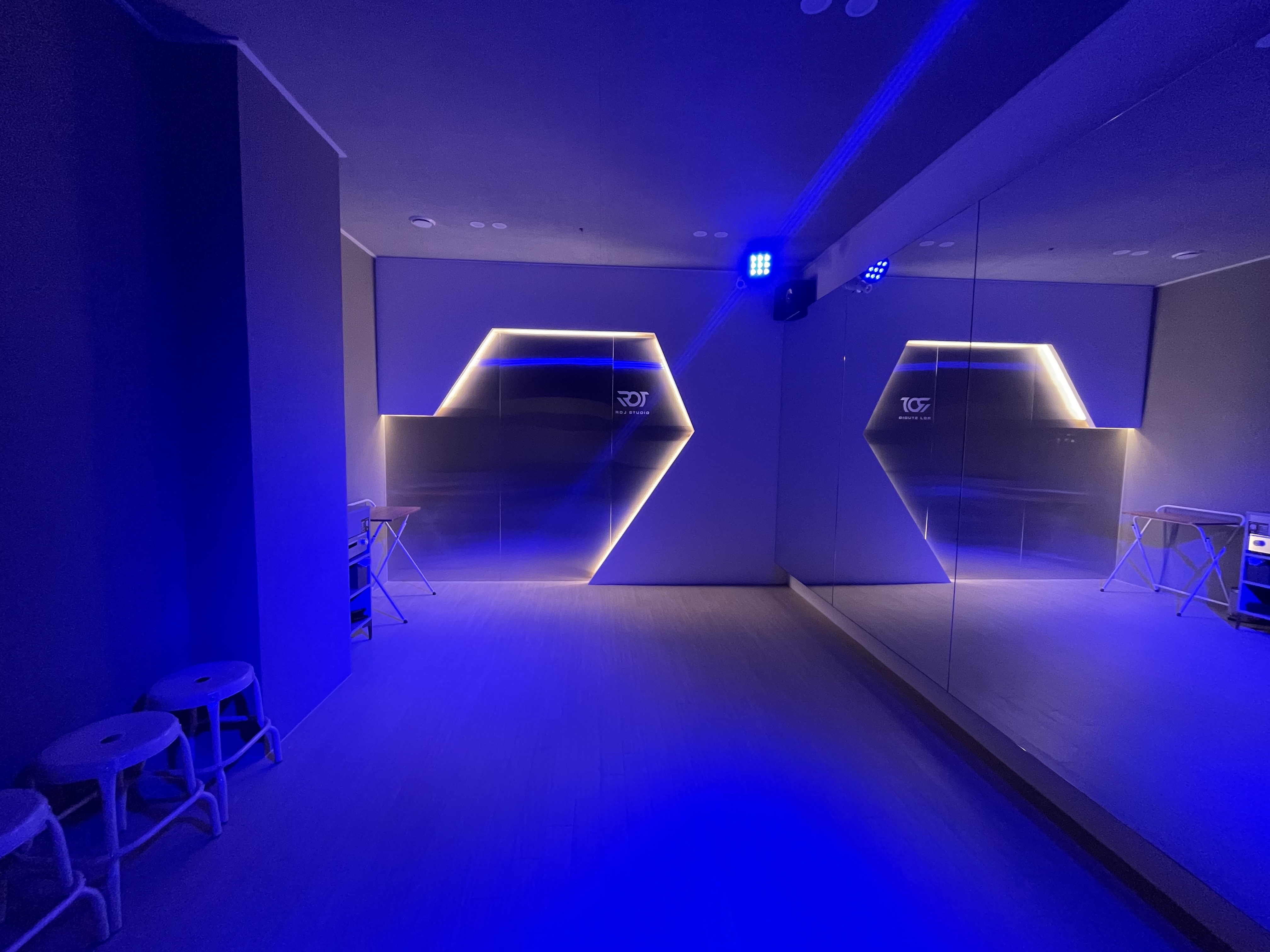 2번째 스튜디오 사진