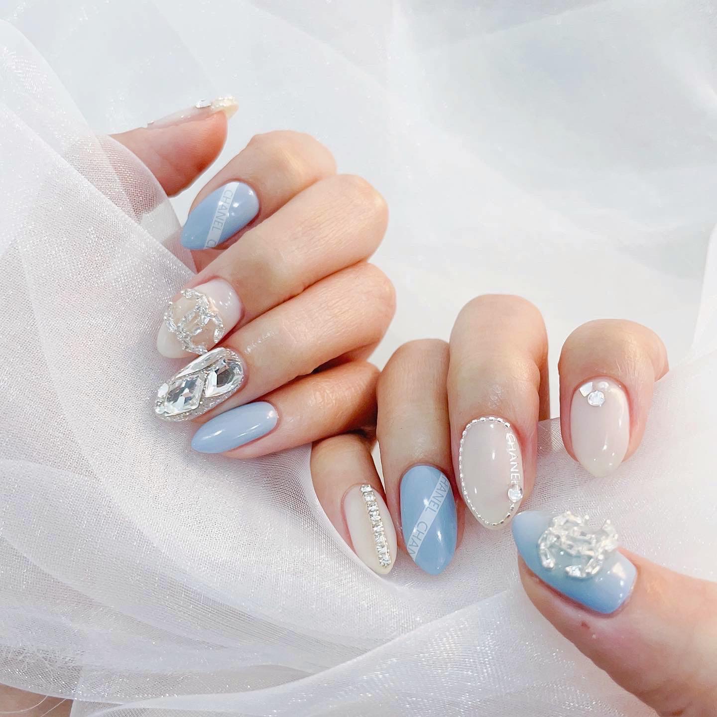 네일은유