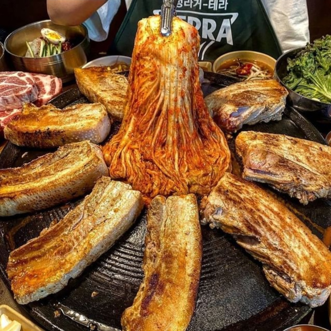 동두천솥뚜껑삼겹살 종각점