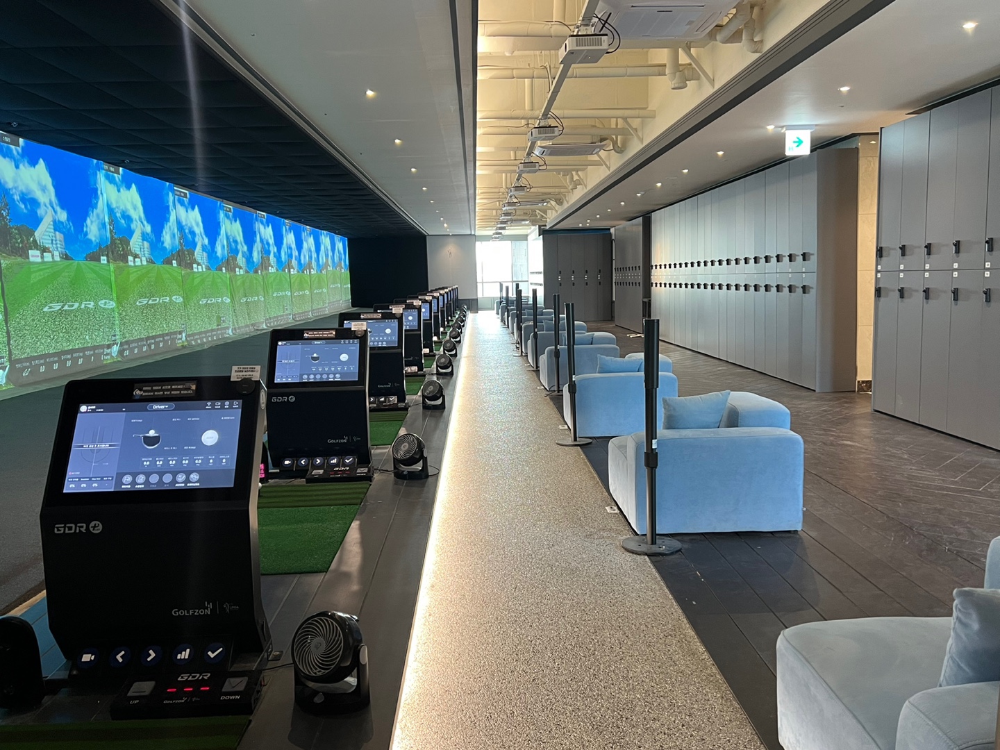 GDR플러스 골프아카데미 고덕중앙점 대표 이미지