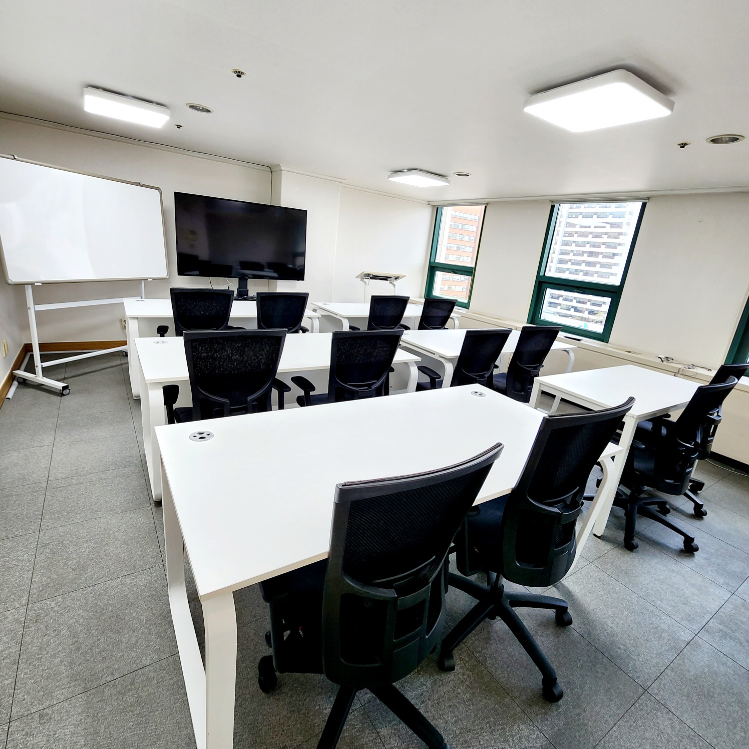 민현원 스터디룸 미팅룸 잠실 대표 이미지