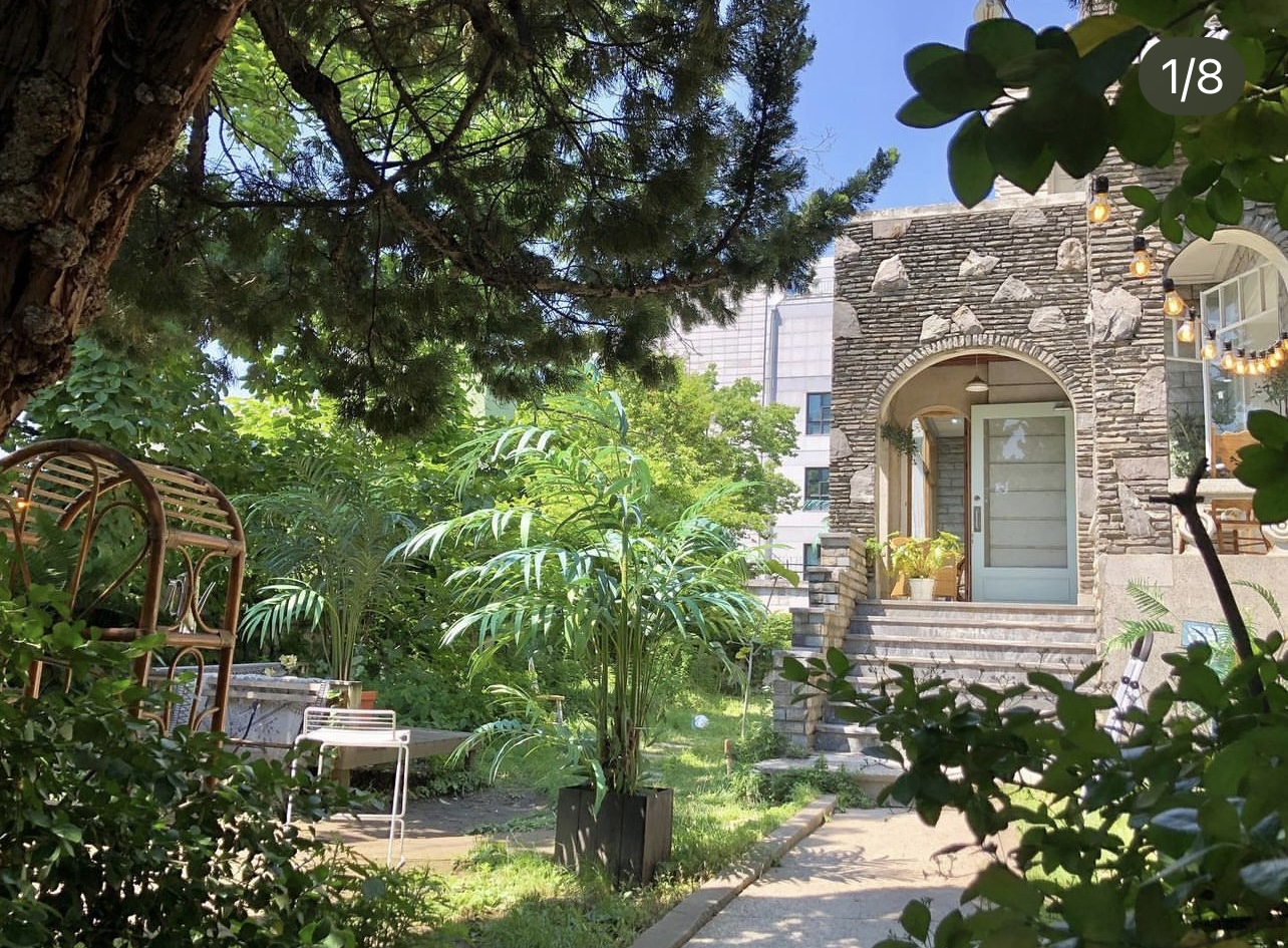 Rentalseutyudio Jangmiuigisa (렌탈스튜디오 장미의기사)