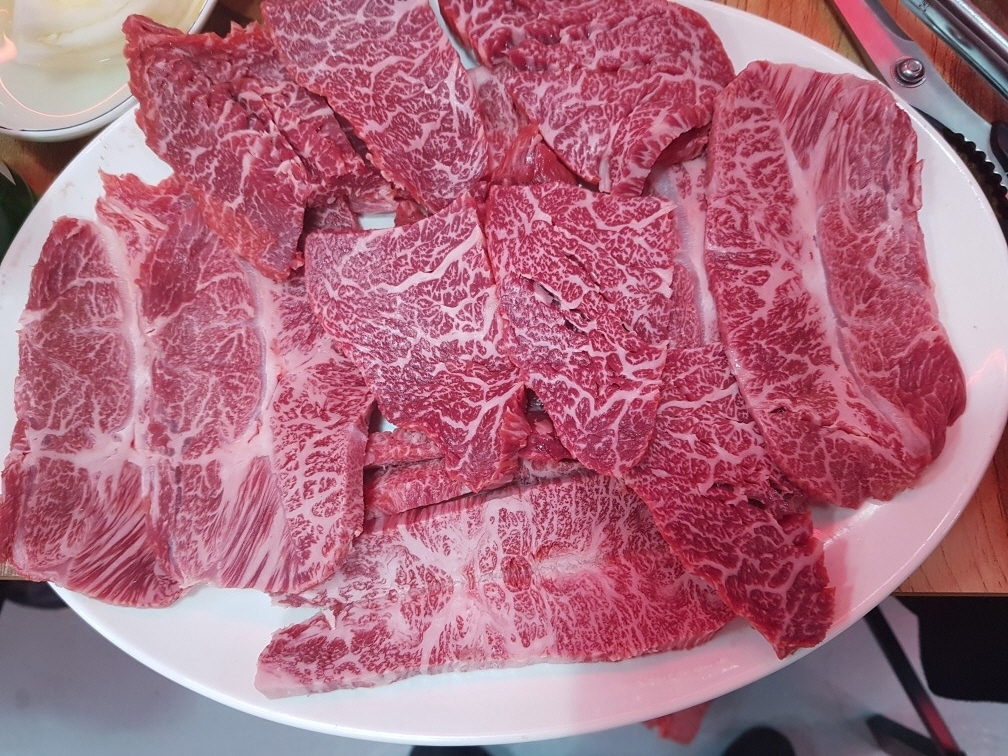 명천한우정육식당