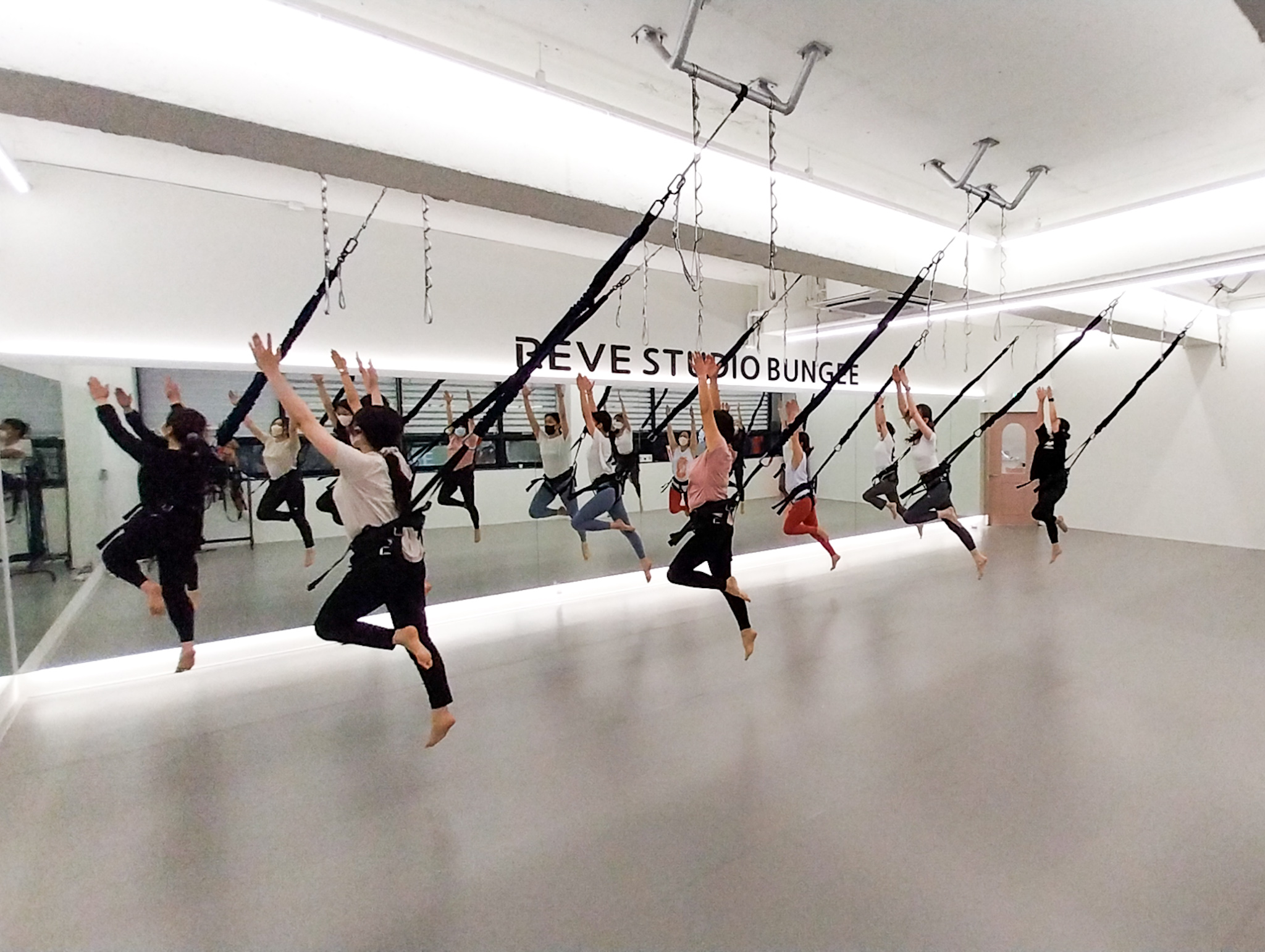 레브스튜디오 번지피지오&필라테스 대표 이미지