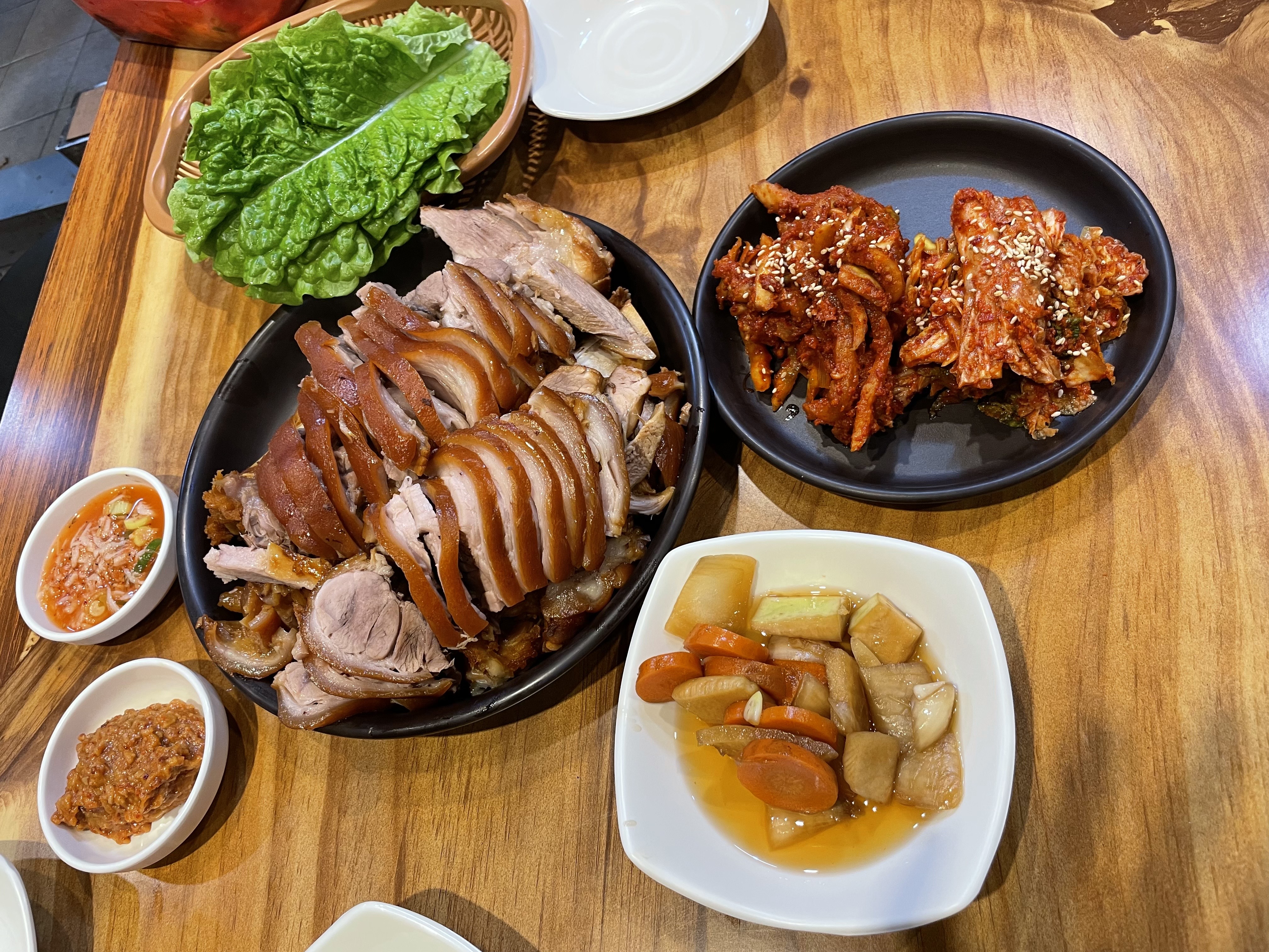 창영왕족발