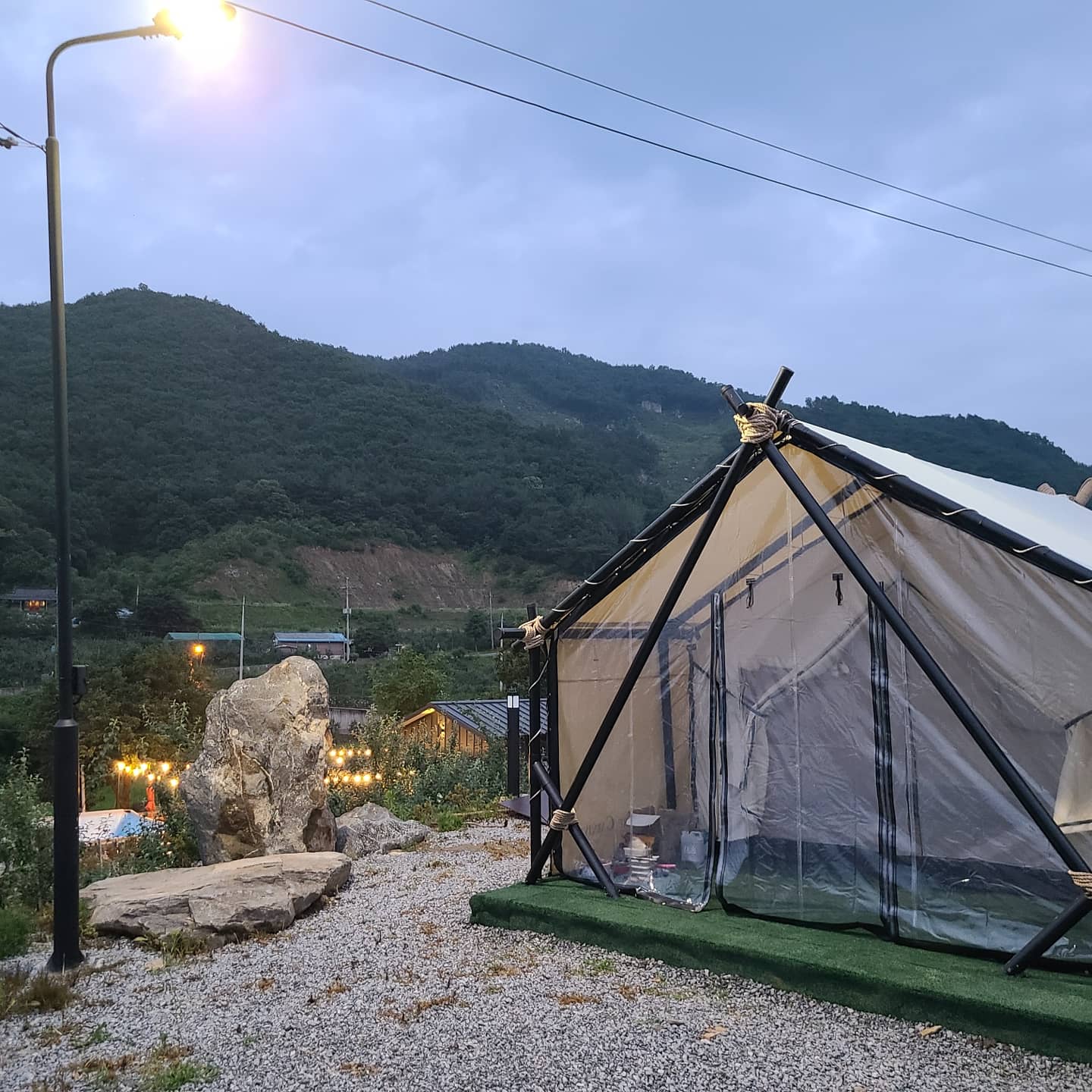 사과꽃향기오토캠핑장