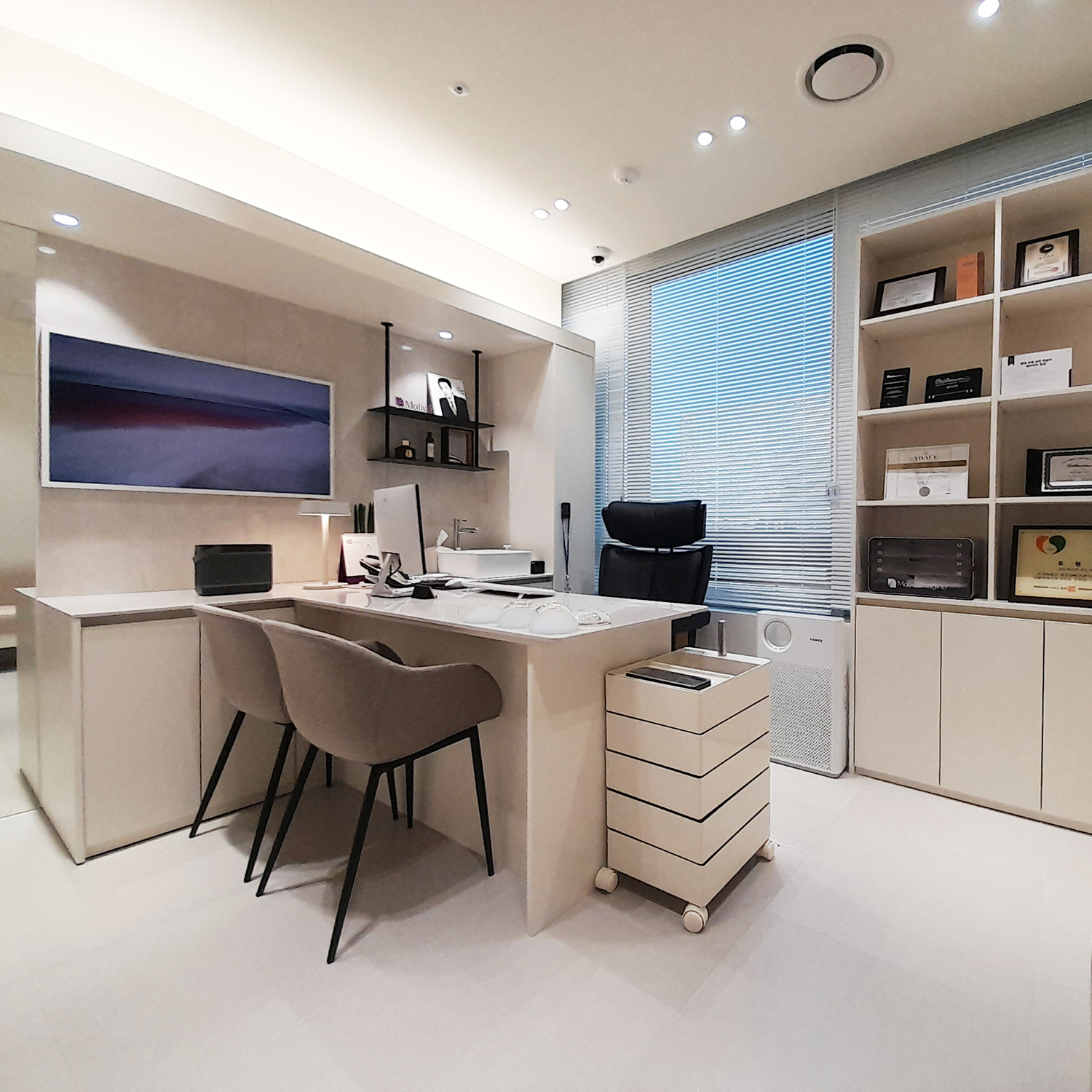 탱글성형외과 대표 이미지