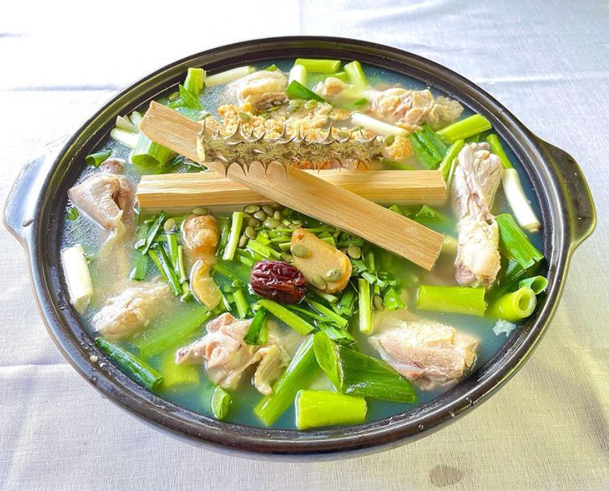 토종 누룽지 한방백숙 반마리추가