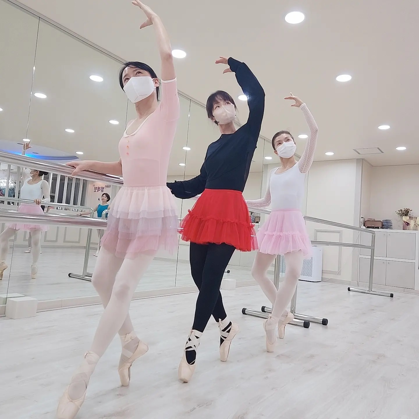 더라인 발레핏
