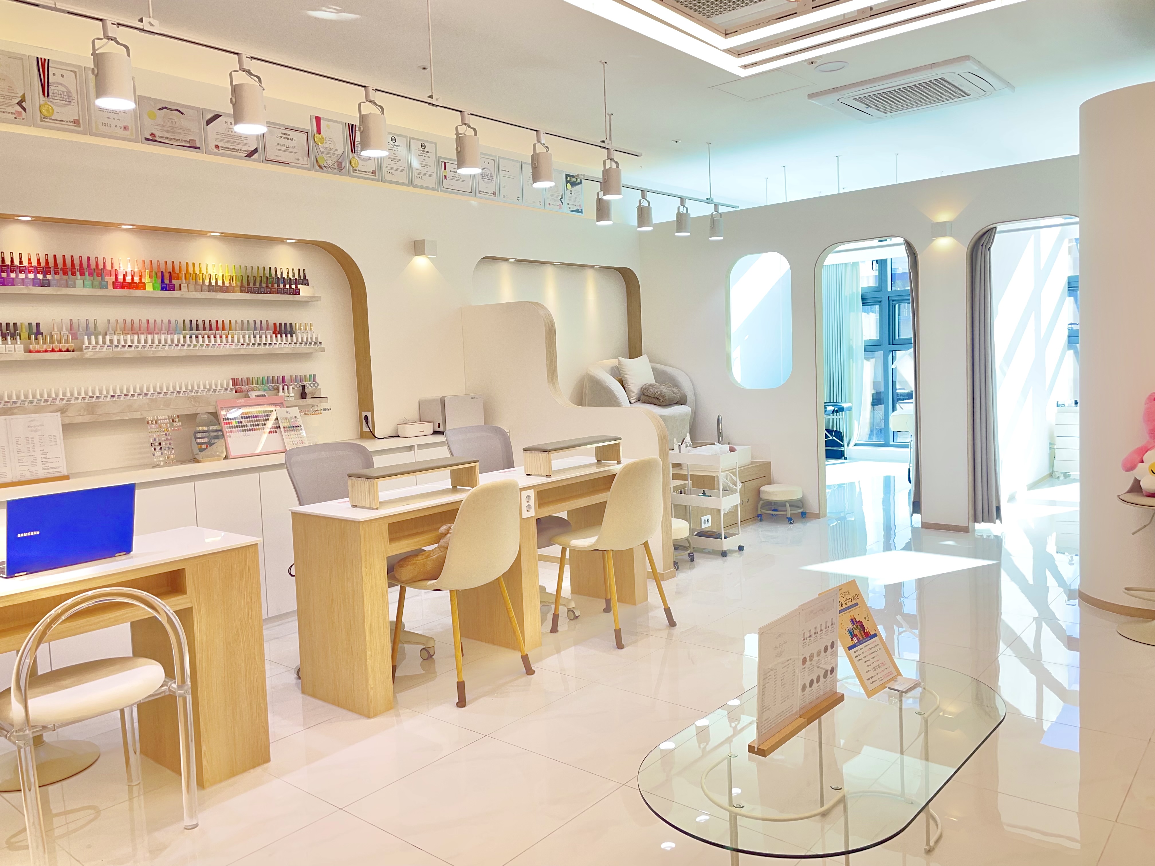 네일 왁싱 by.고윤 대표 이미지