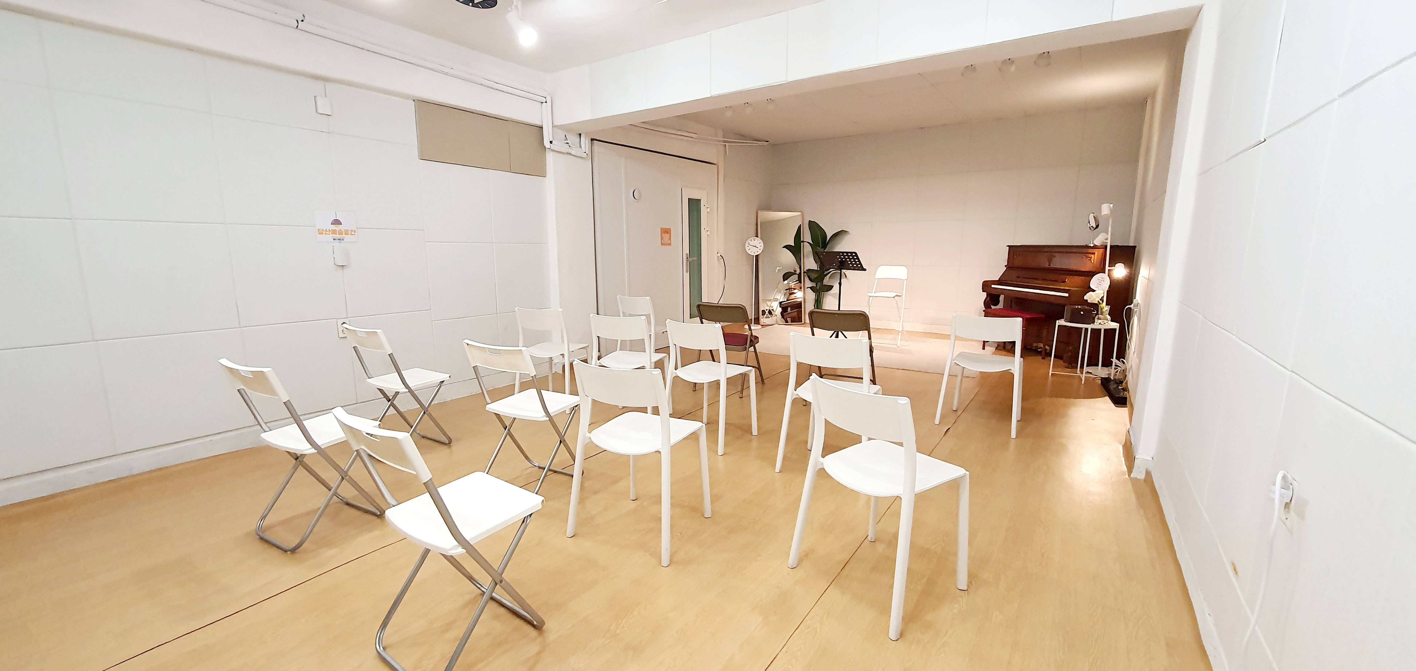 4번째 스튜디오 사진