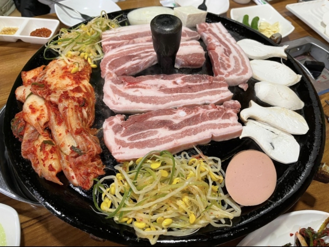 손이가솥뚜껑삼겹살