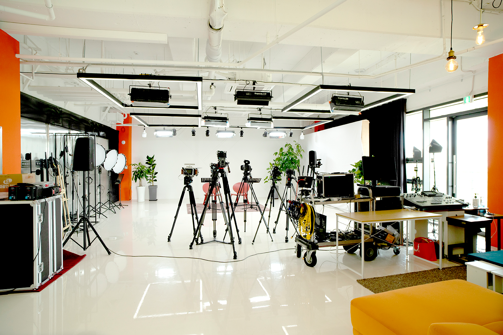 1번째 스튜디오 사진