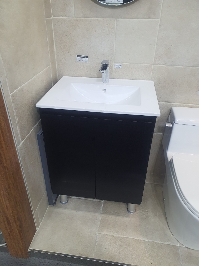 더 퀸즈바스 인테리어 대표 이미지