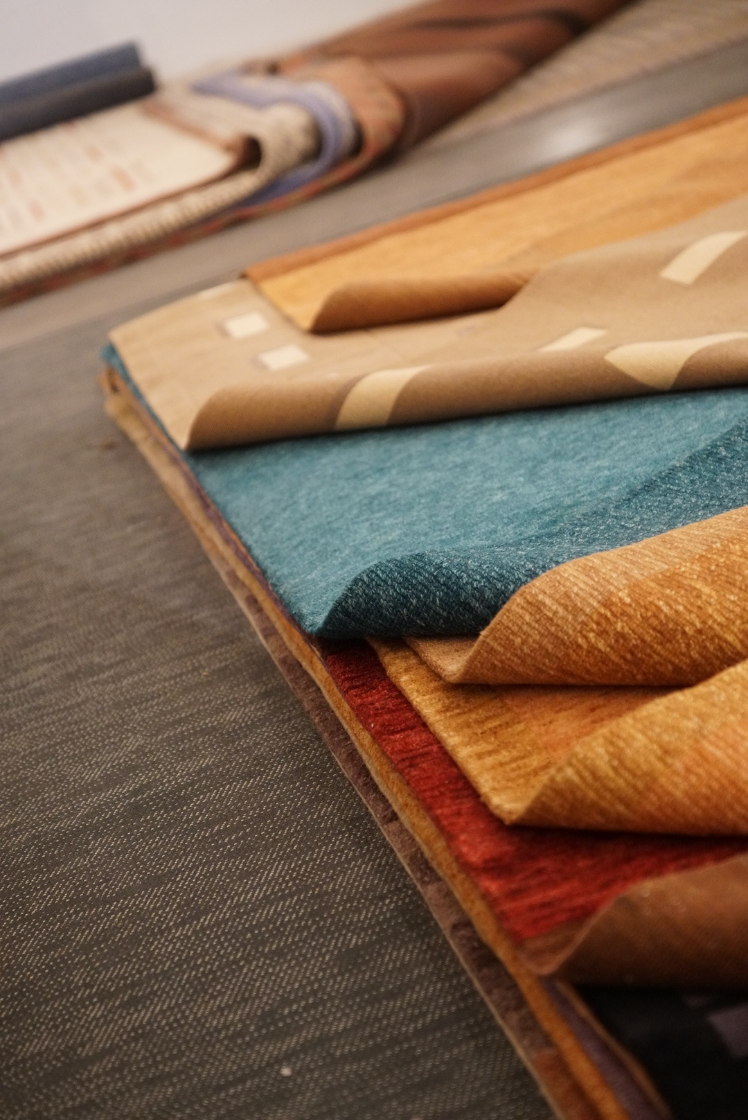 흘러트 대표 이미지