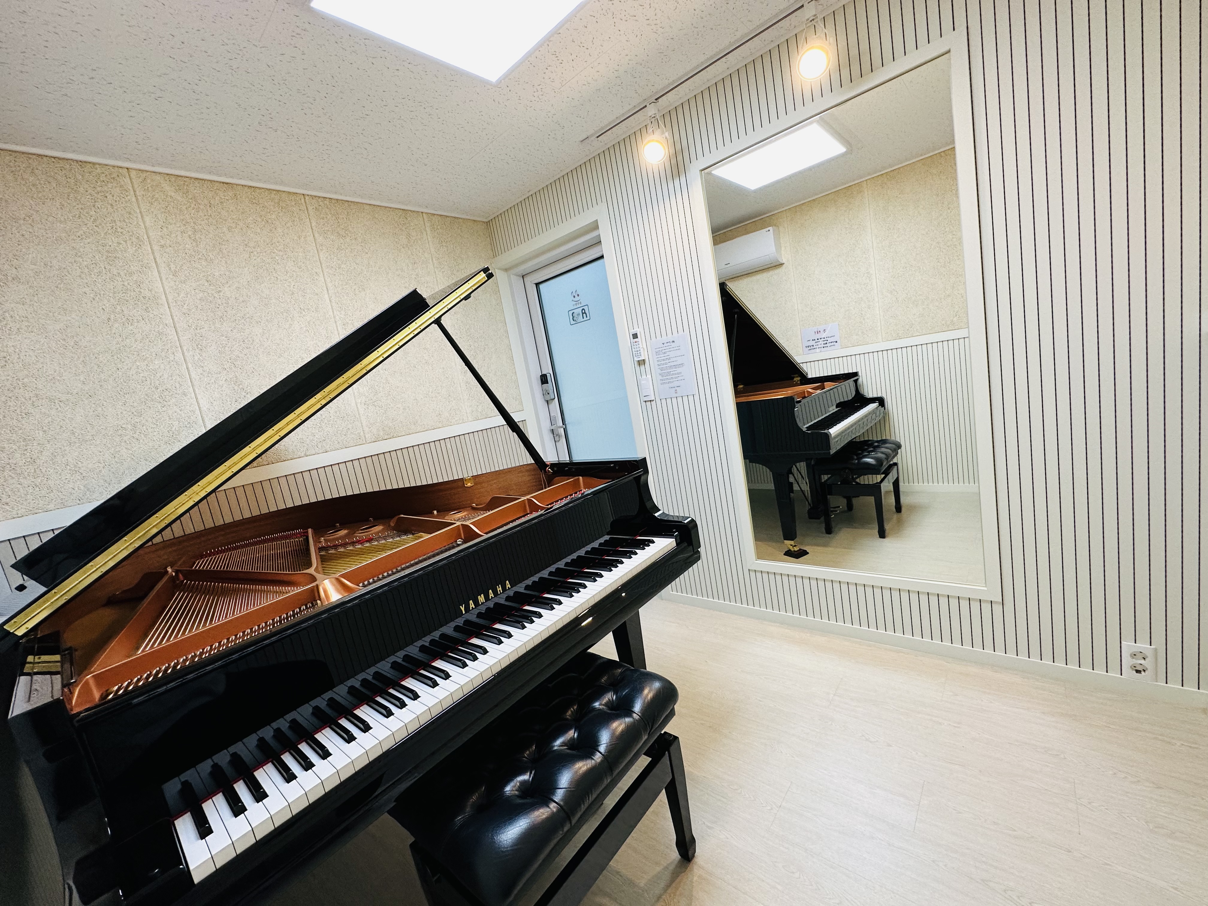 2번째 스튜디오 사진