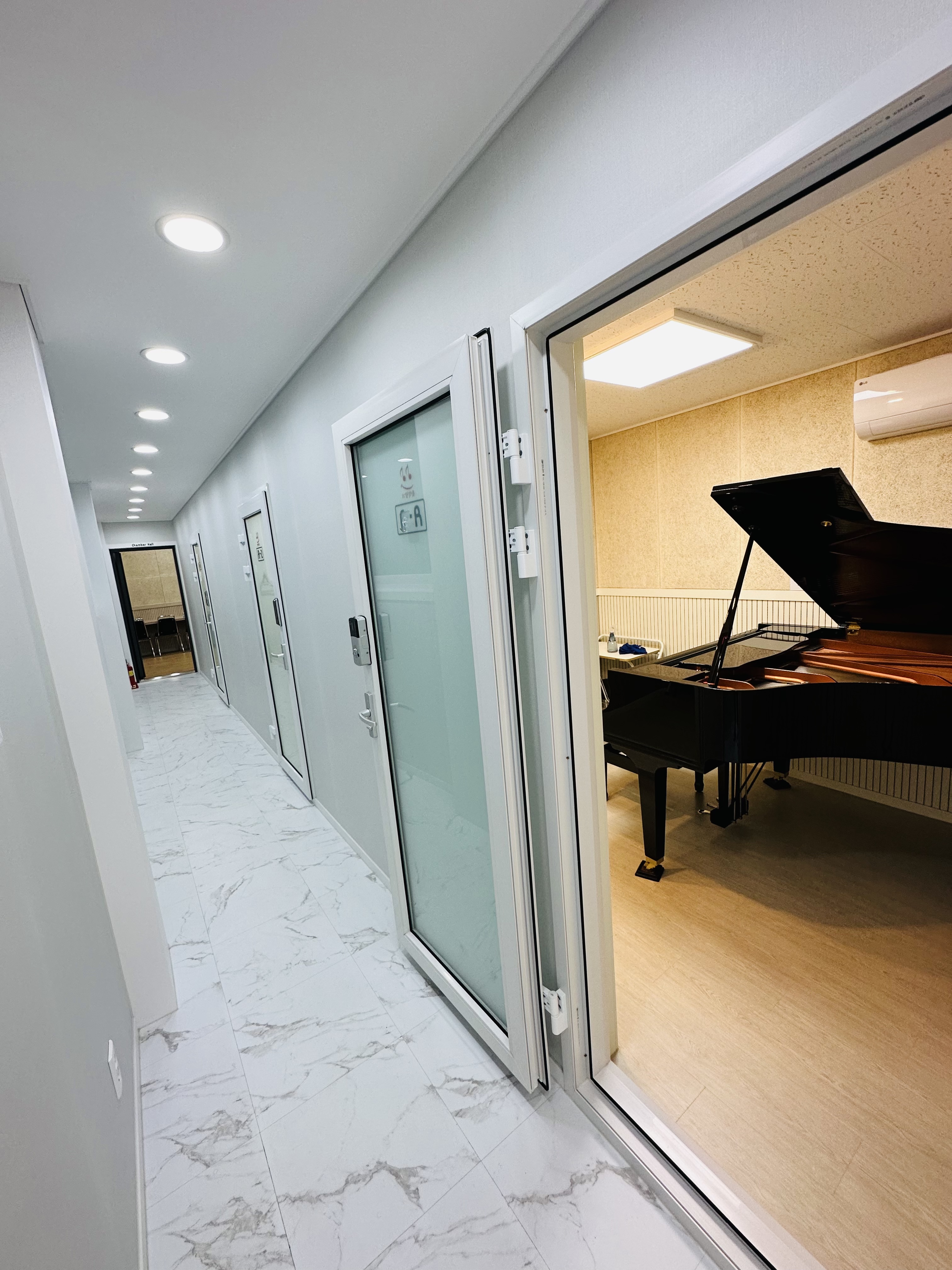 3번째 스튜디오 사진