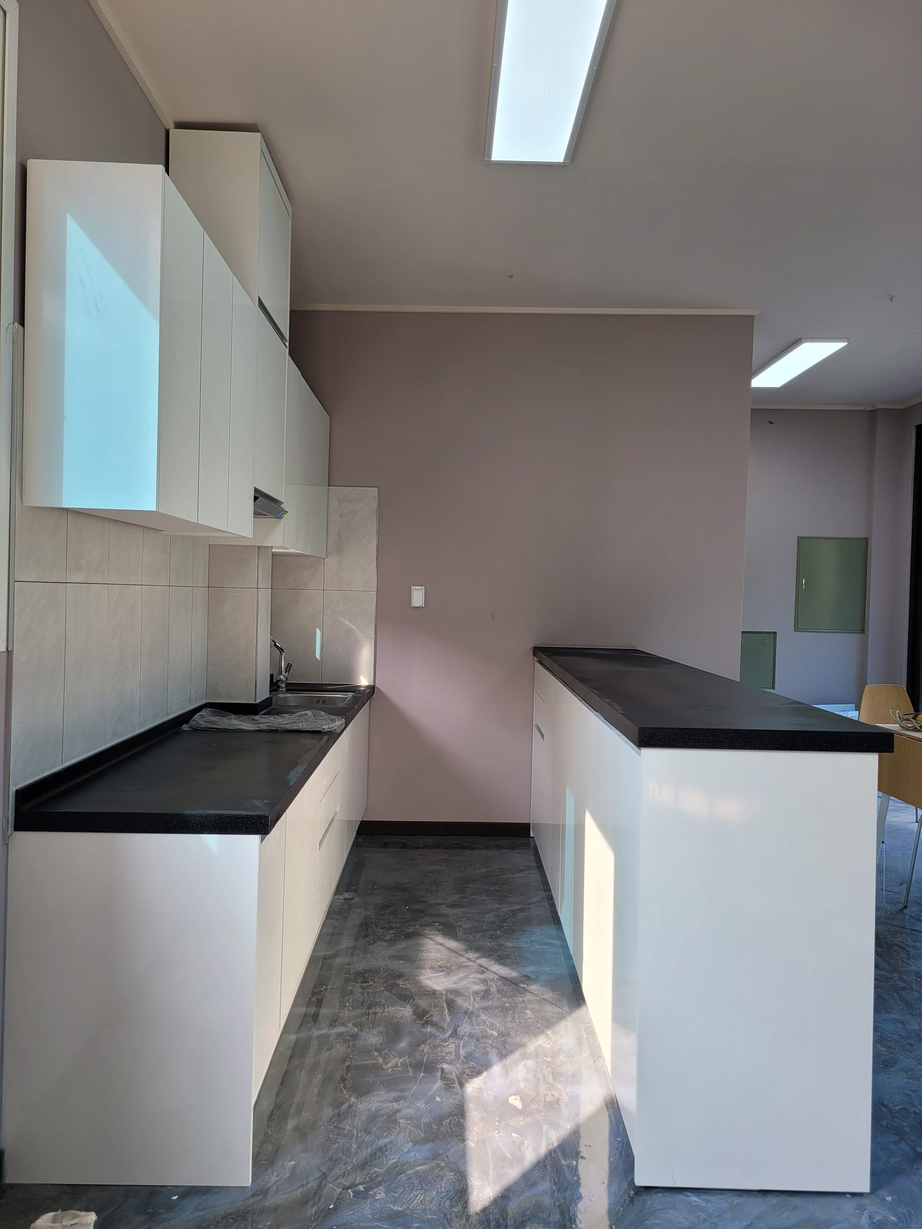 칼라퍼니처씽크대붙박이공장 대표 이미지