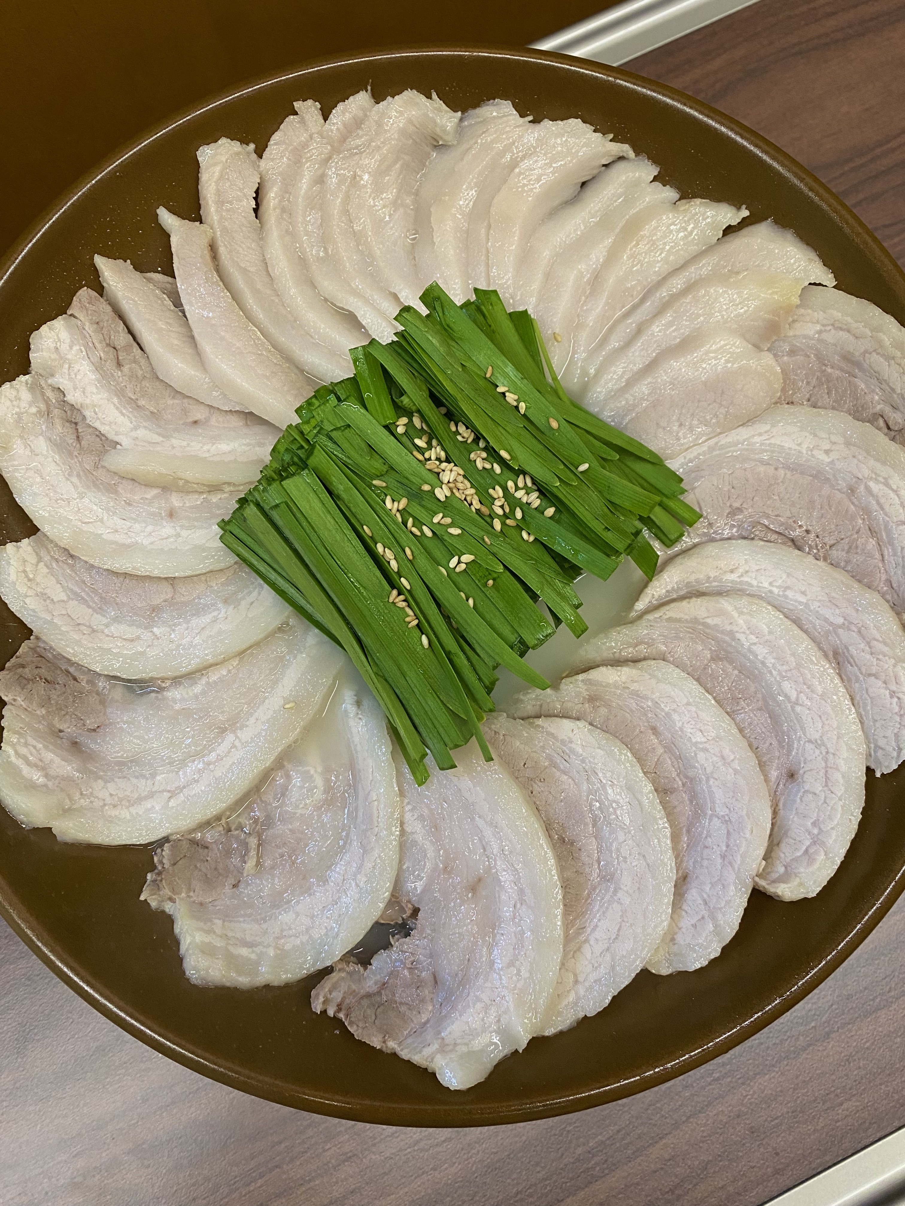 수육 중(240g)