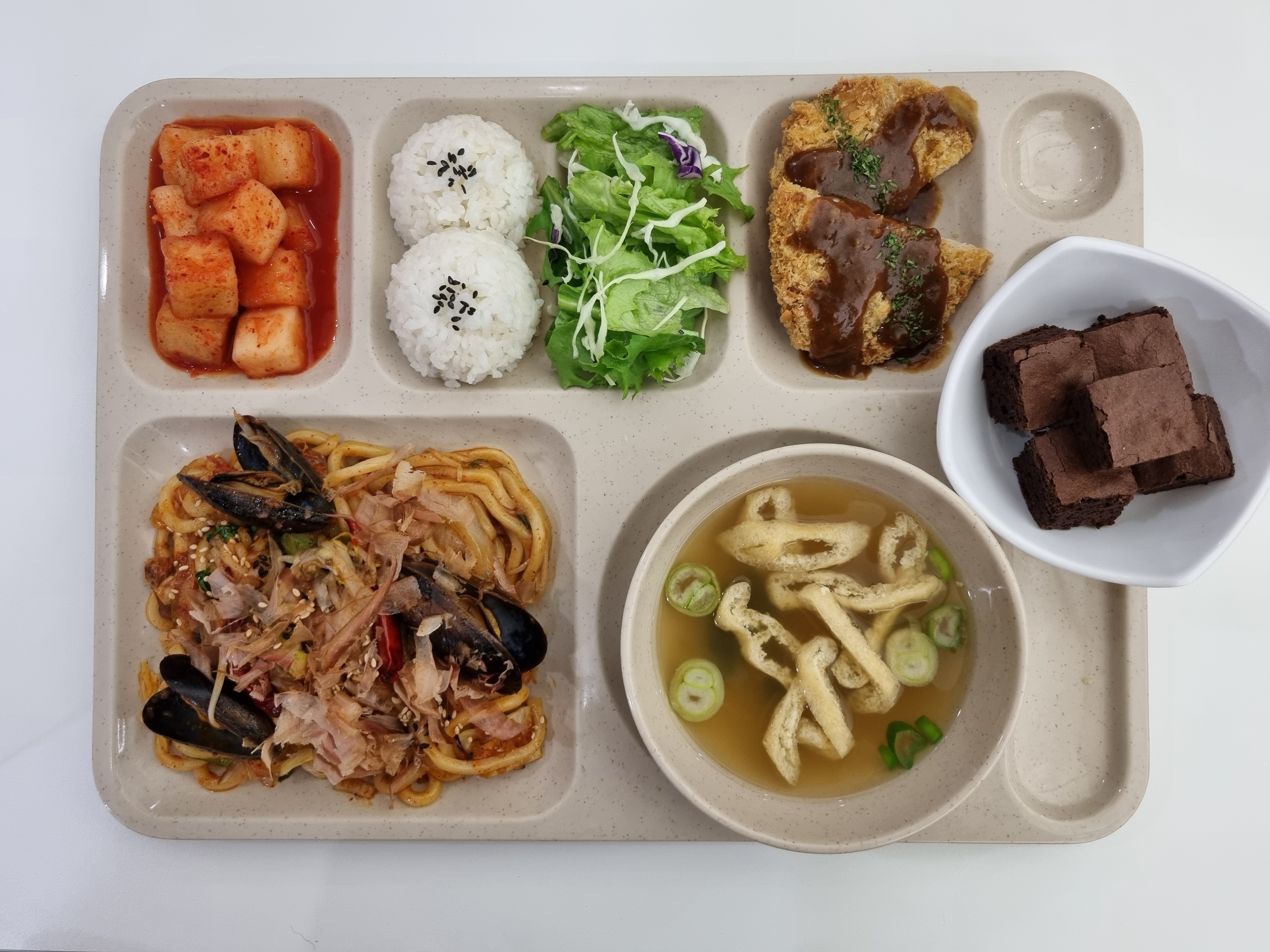 신세계푸드 큰길타워 정반식당