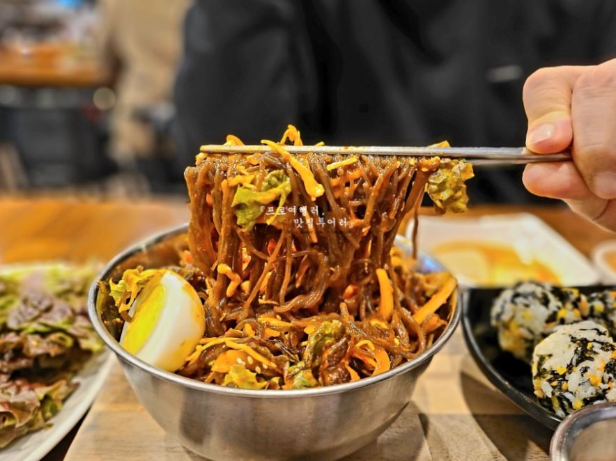 족발팩토리 본점