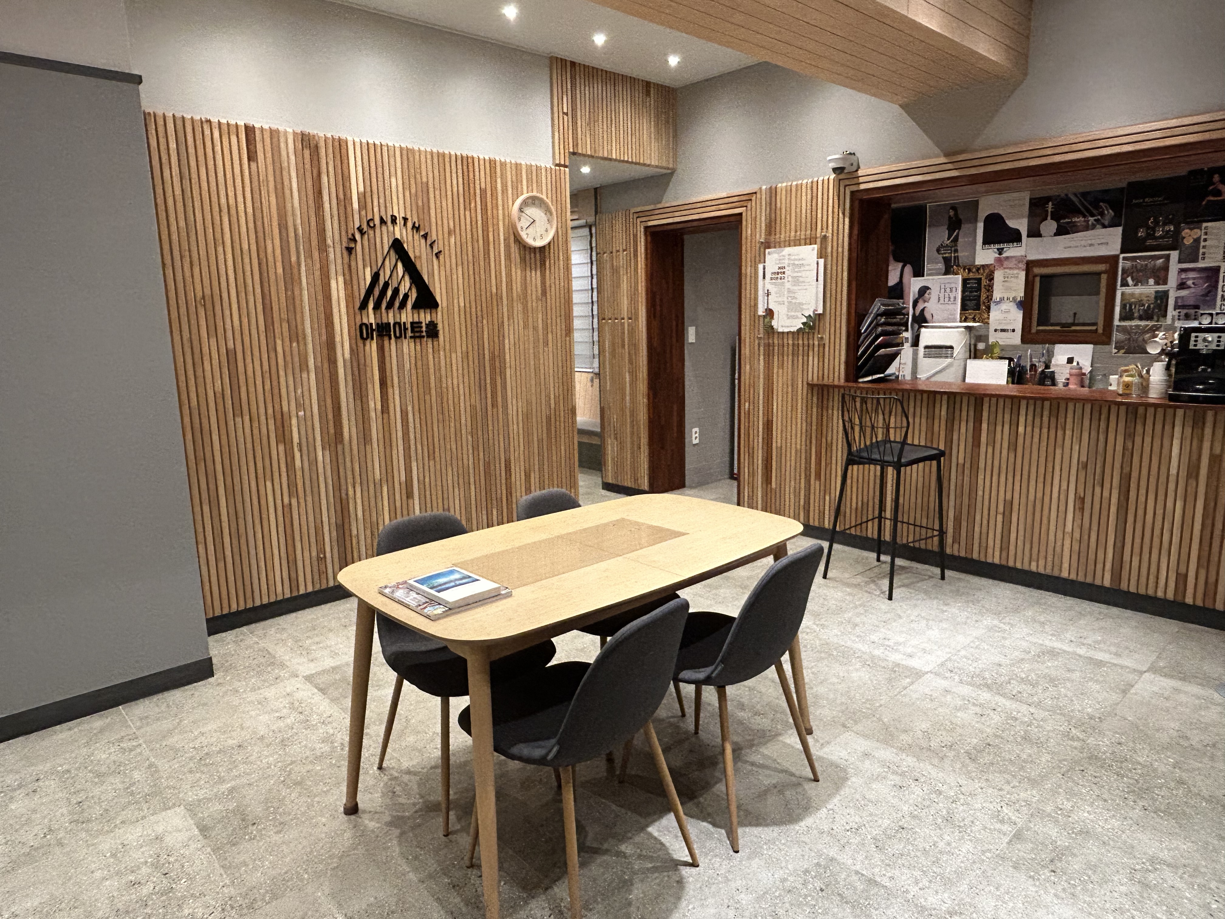 1번째 스튜디오 사진