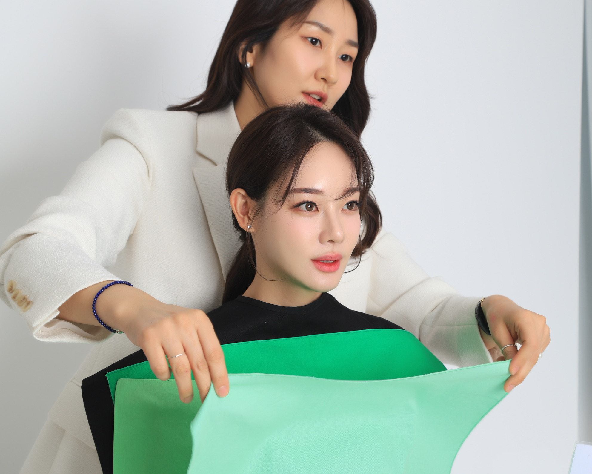 아우르다