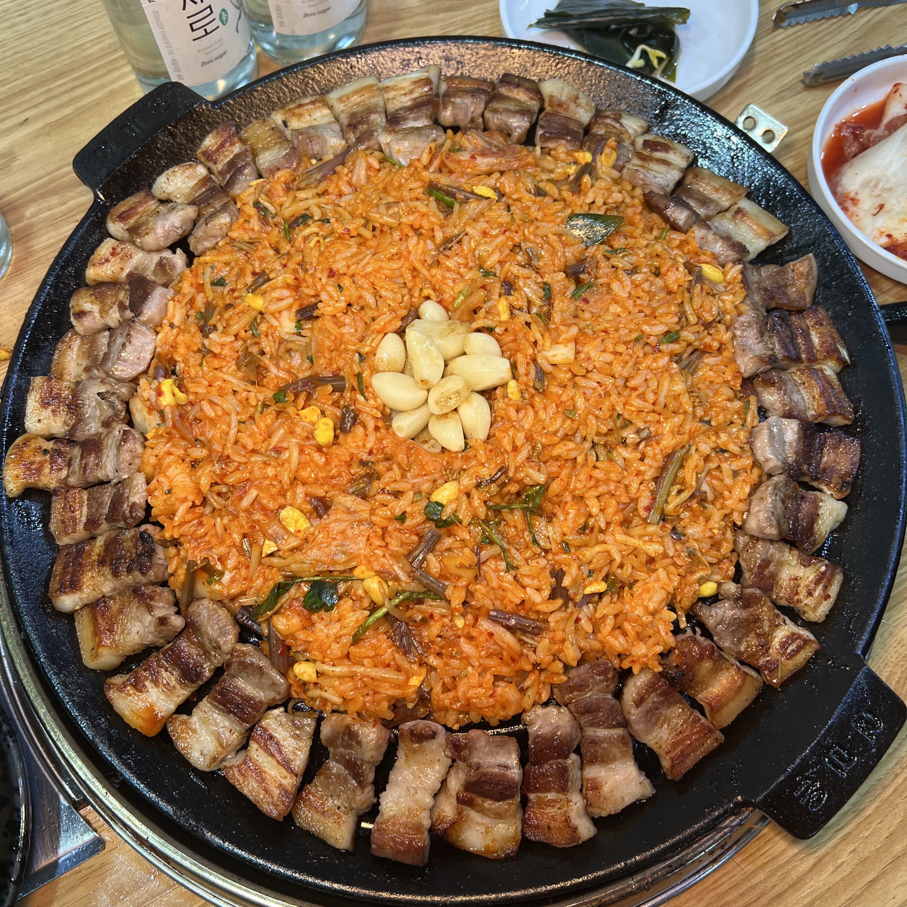뚜삼뚜삼 솥뚜껑삼겹살