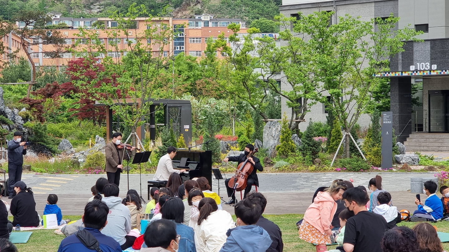 MEG컴퍼니
